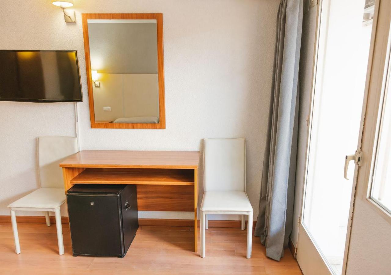 Essential Double Room (1 Adult + 2 Children)