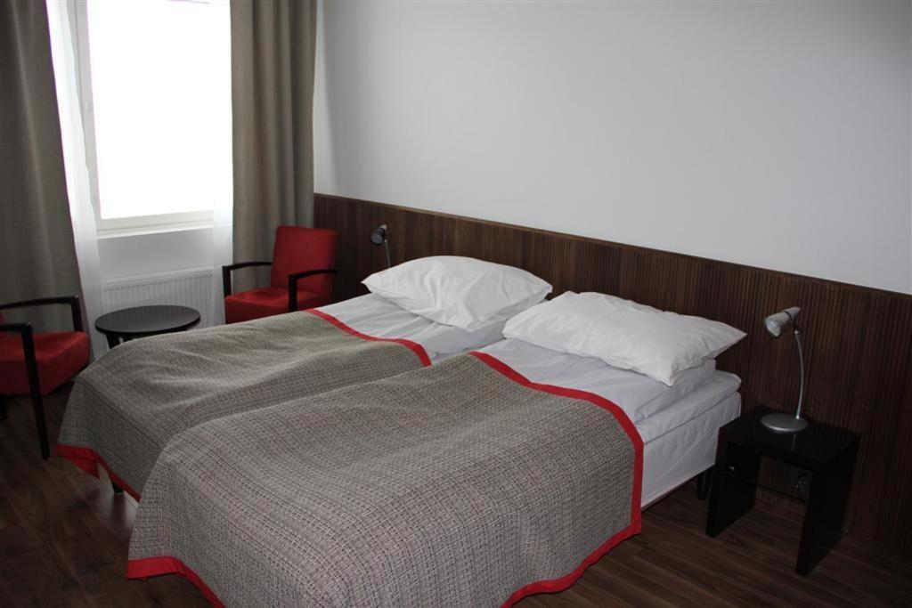 Twin Room with Sauna - Photo 1