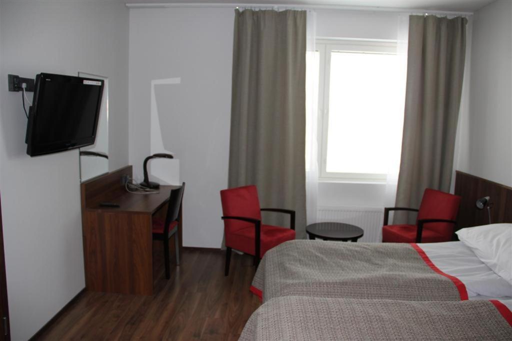 Twin Room with Sauna - Photo 2