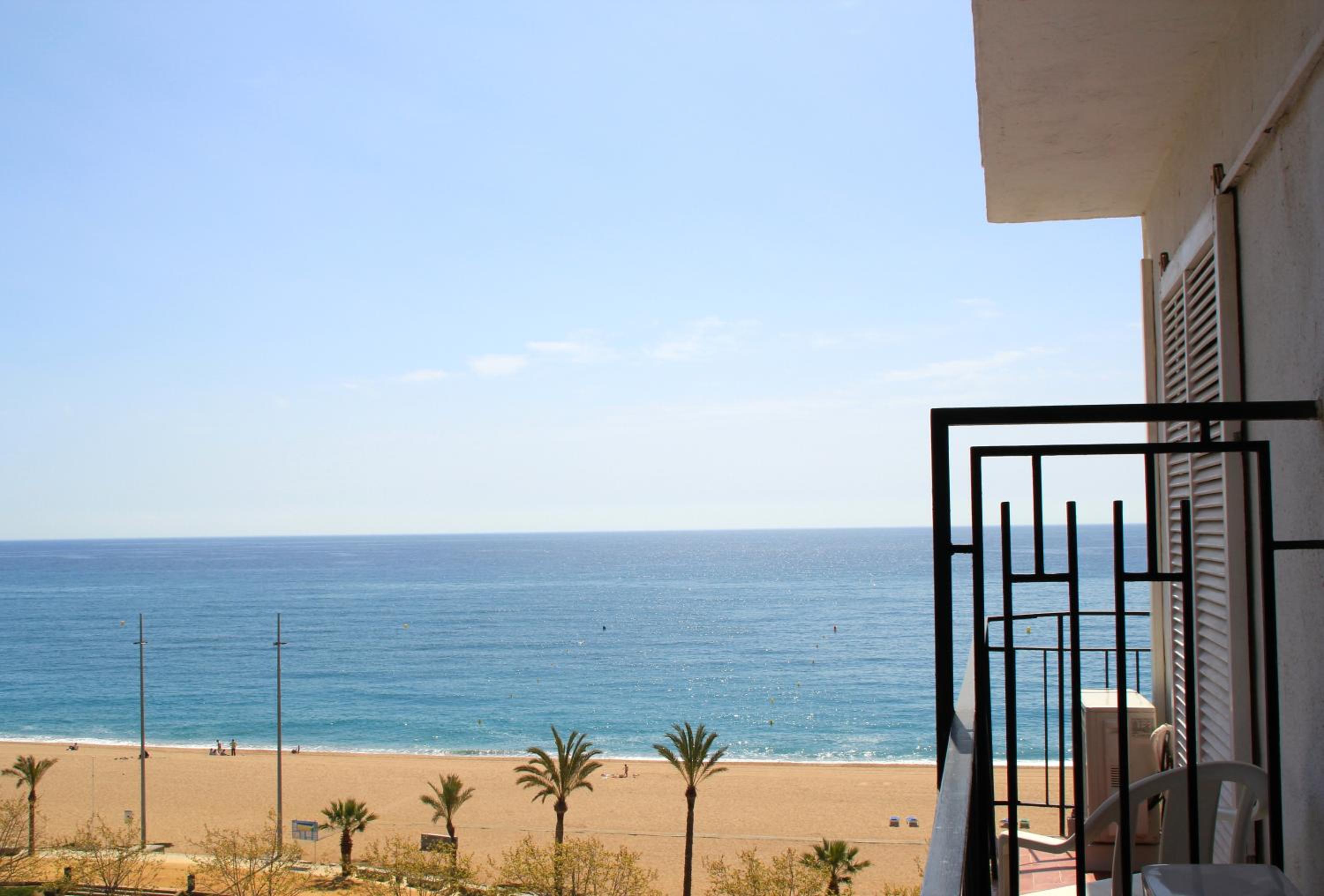 Double Room with Side Sea View photo 3