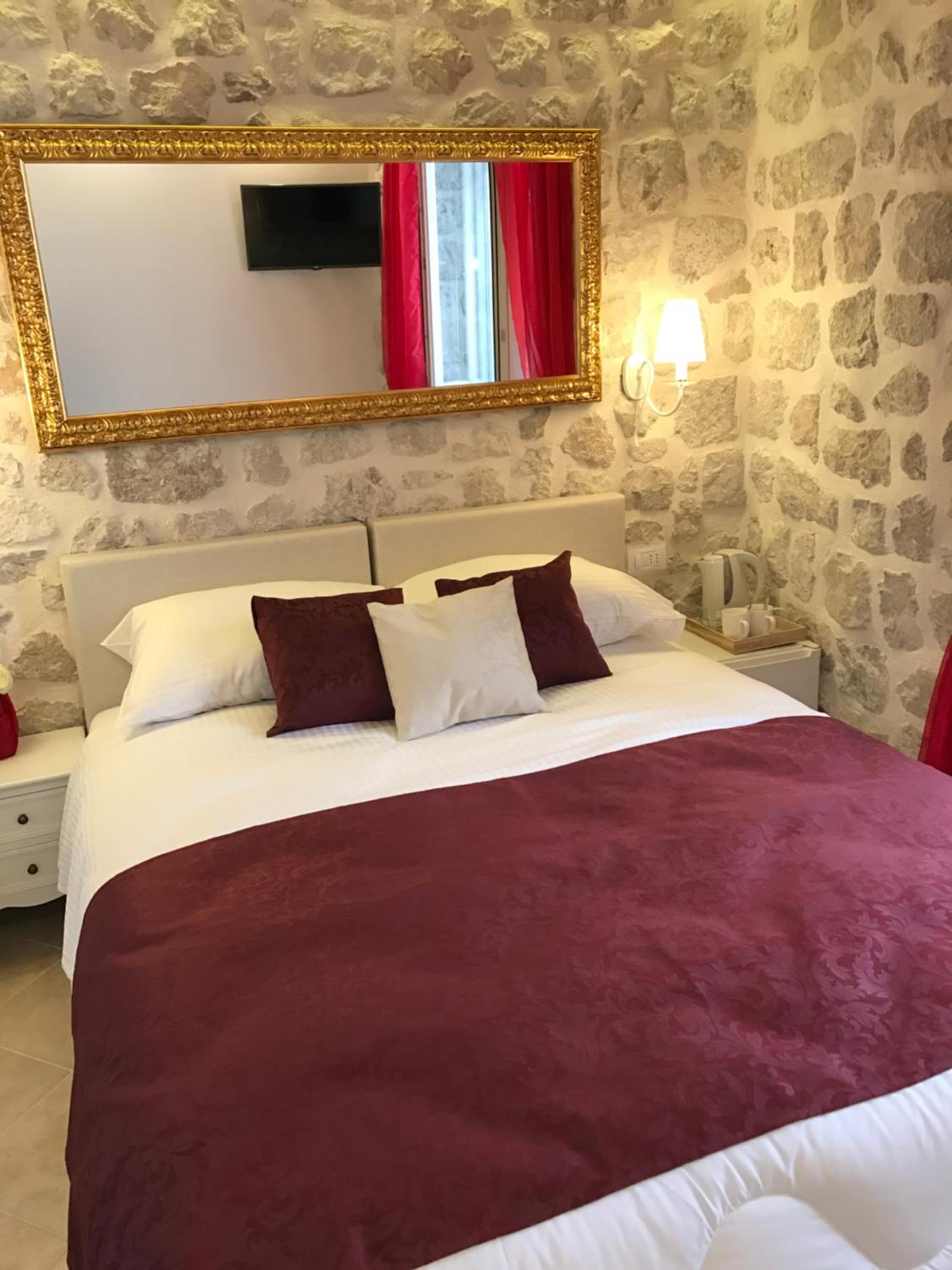 Double or Twin Room photo 2