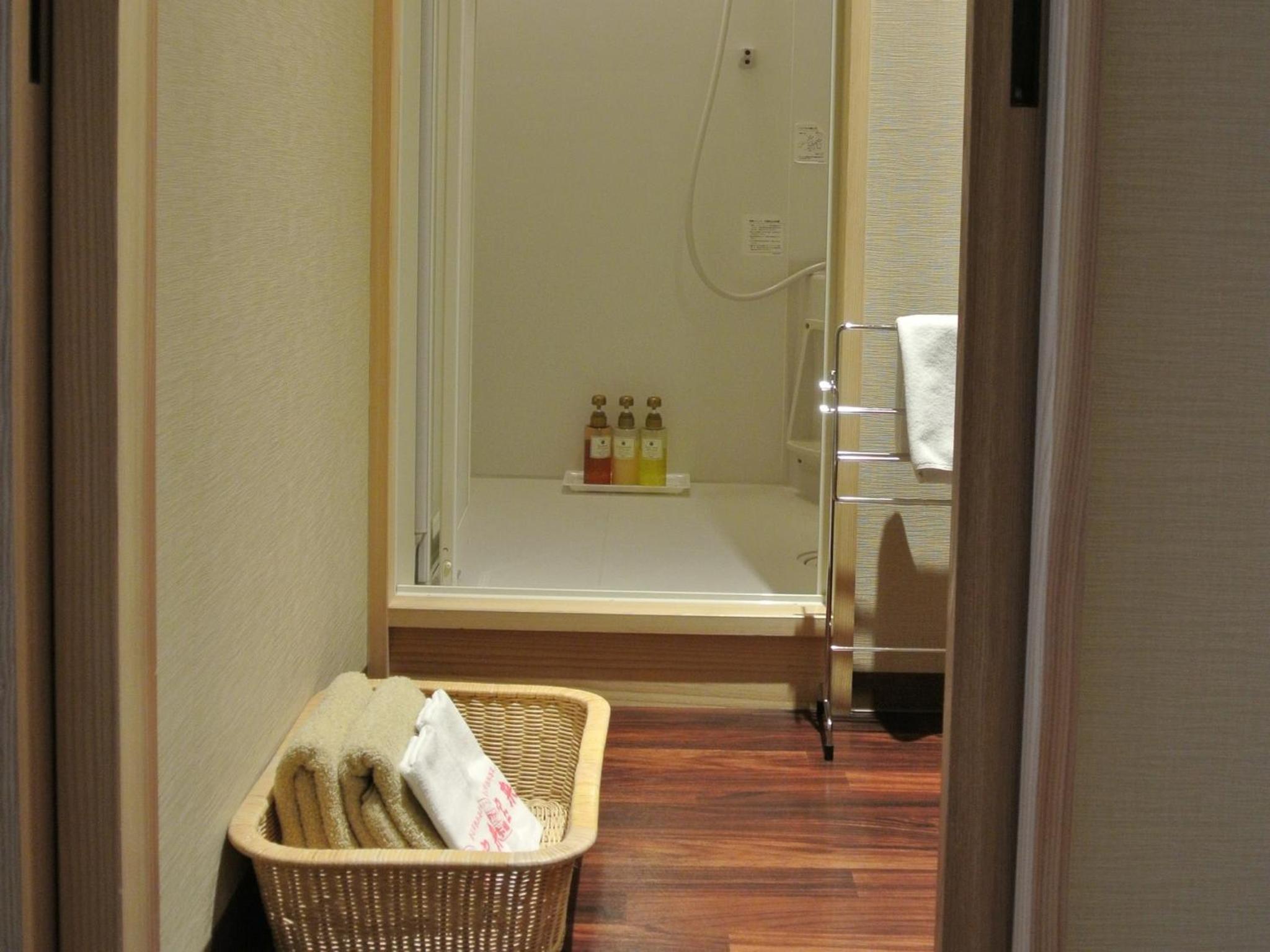 Twin Room with Mountain View photo 3