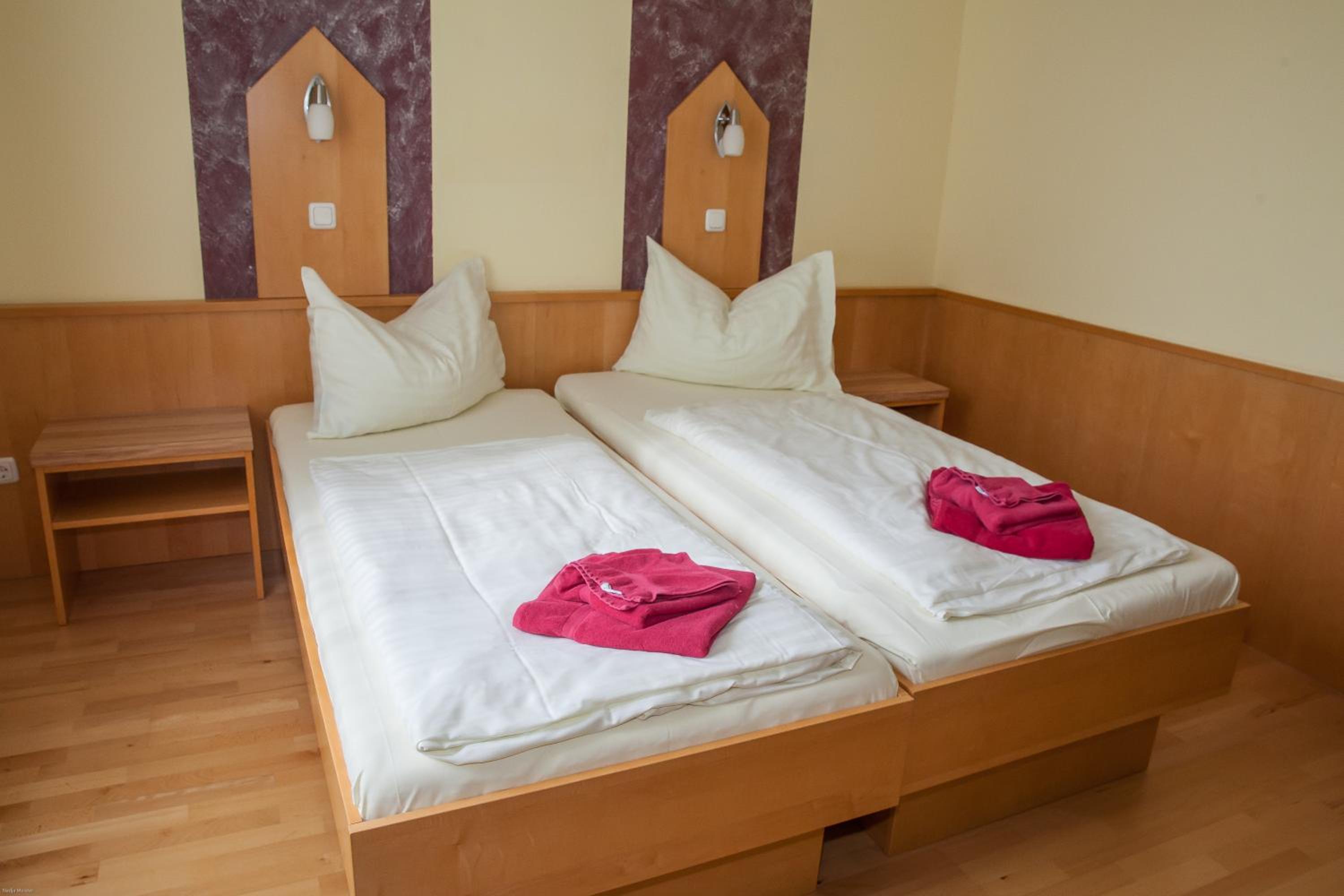 Double Room with Private Bathroom photo 1