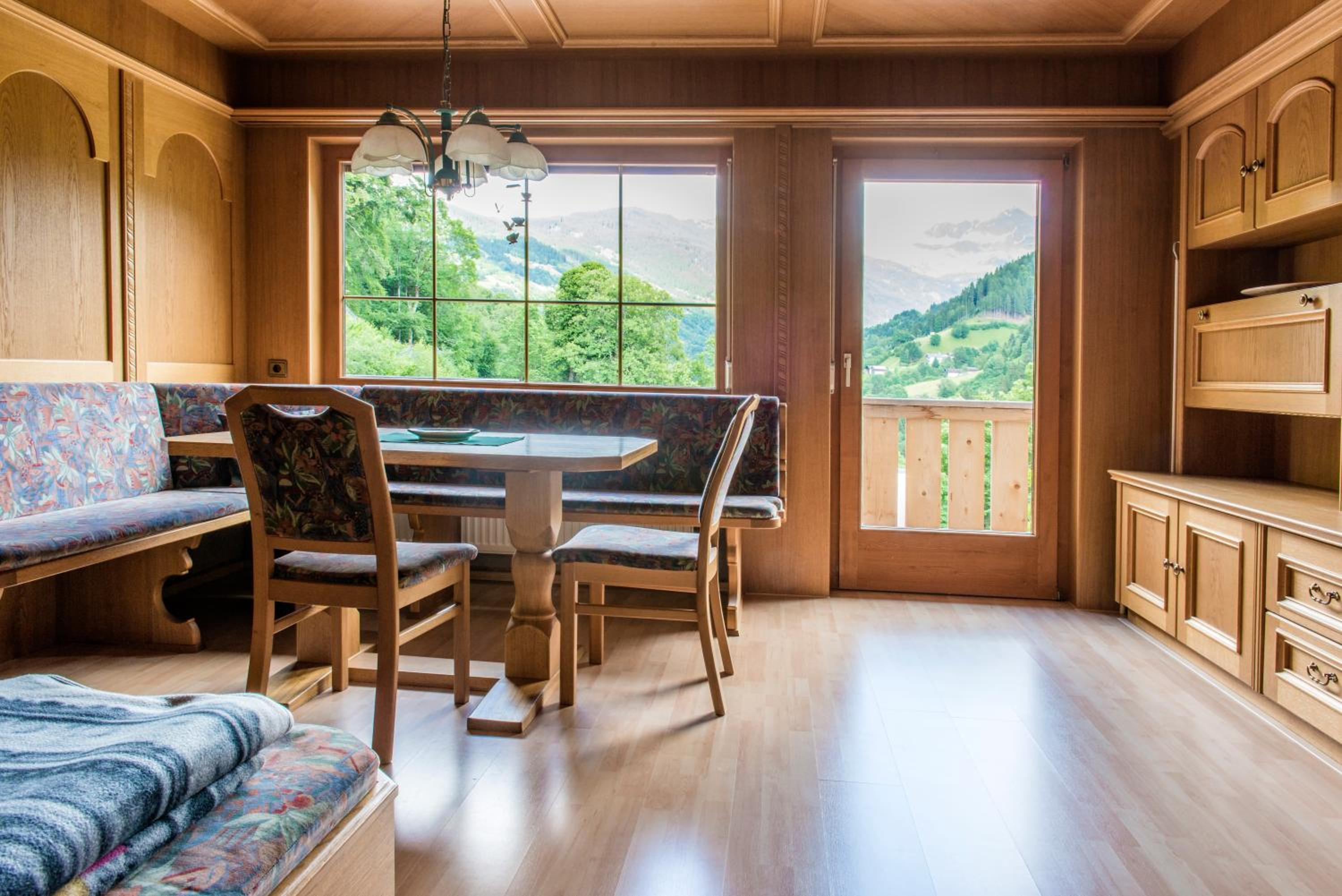 Apartment with Terrace photo 3
