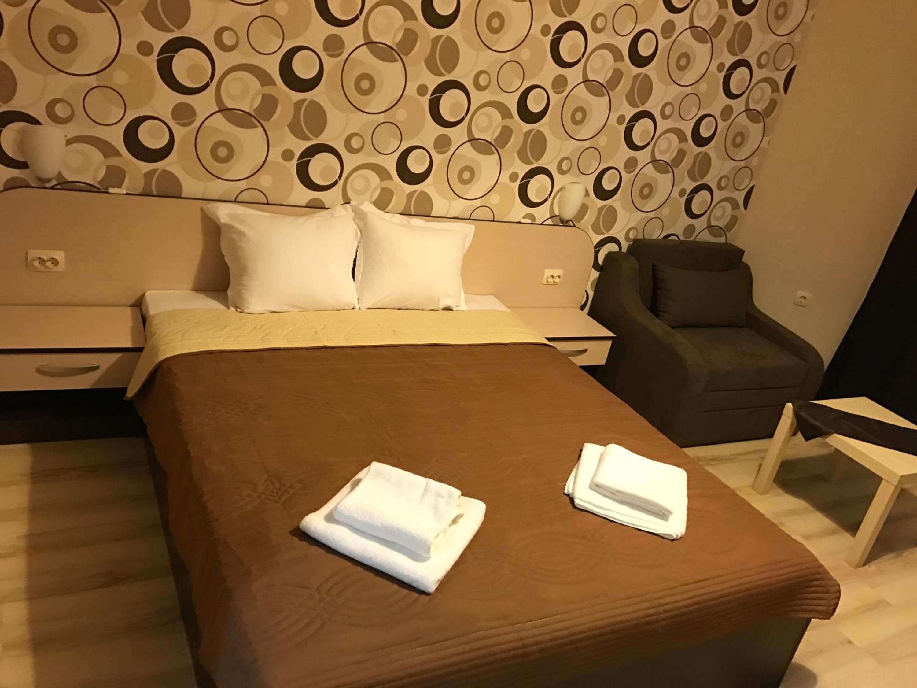Double Room - Photo 5