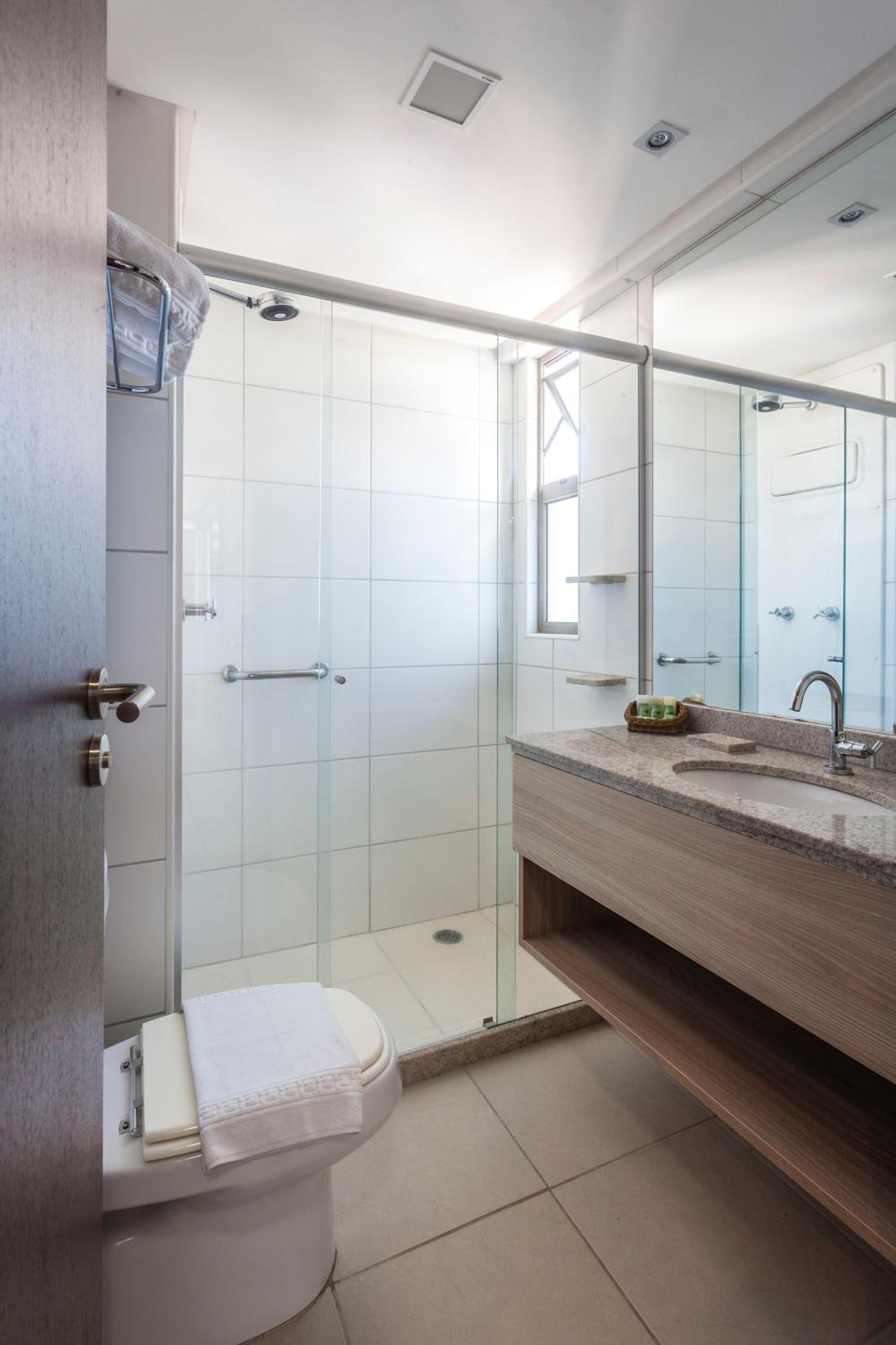 Deluxe Suite with Sea View photo 3