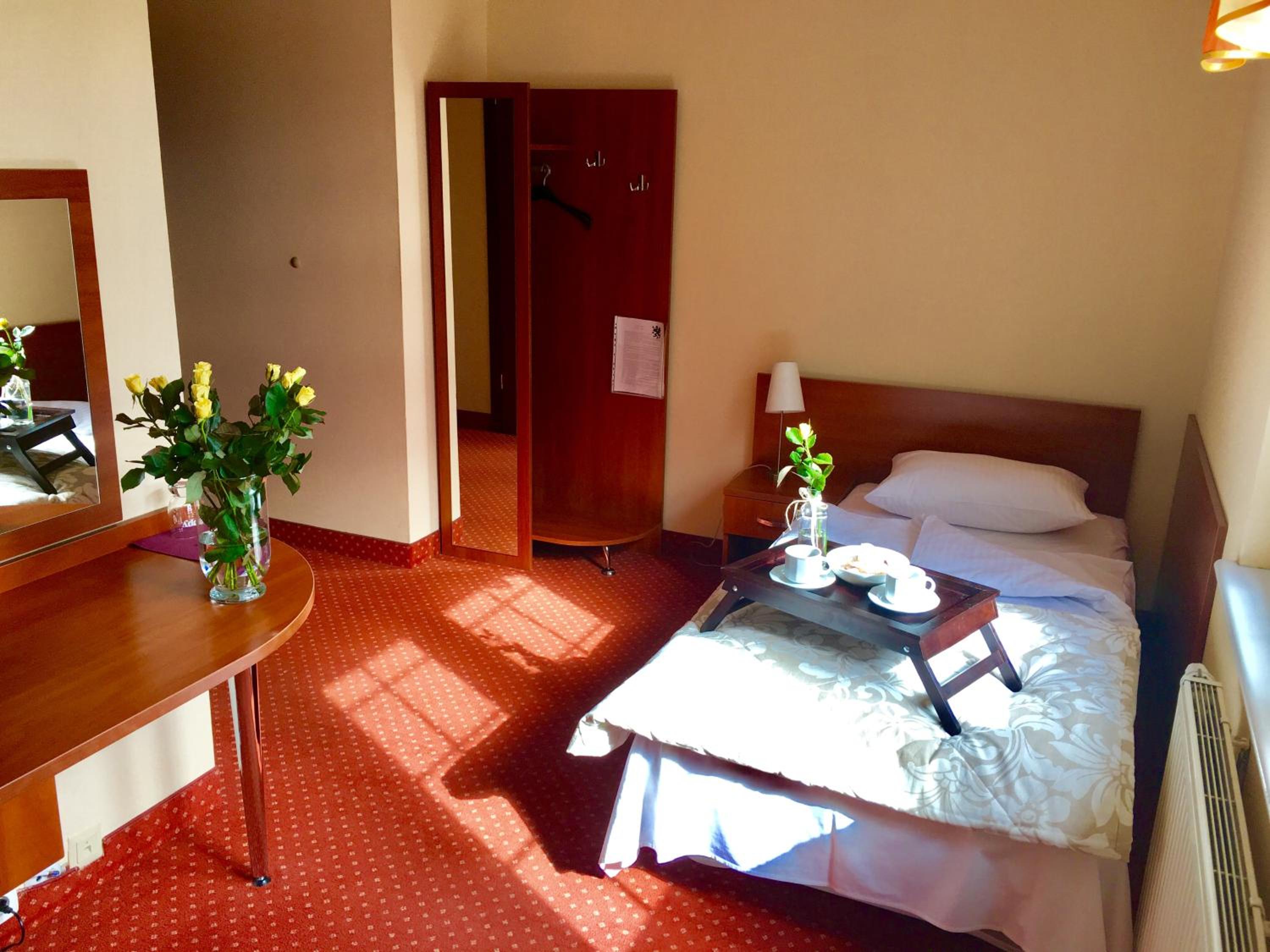 Single Room photo 2