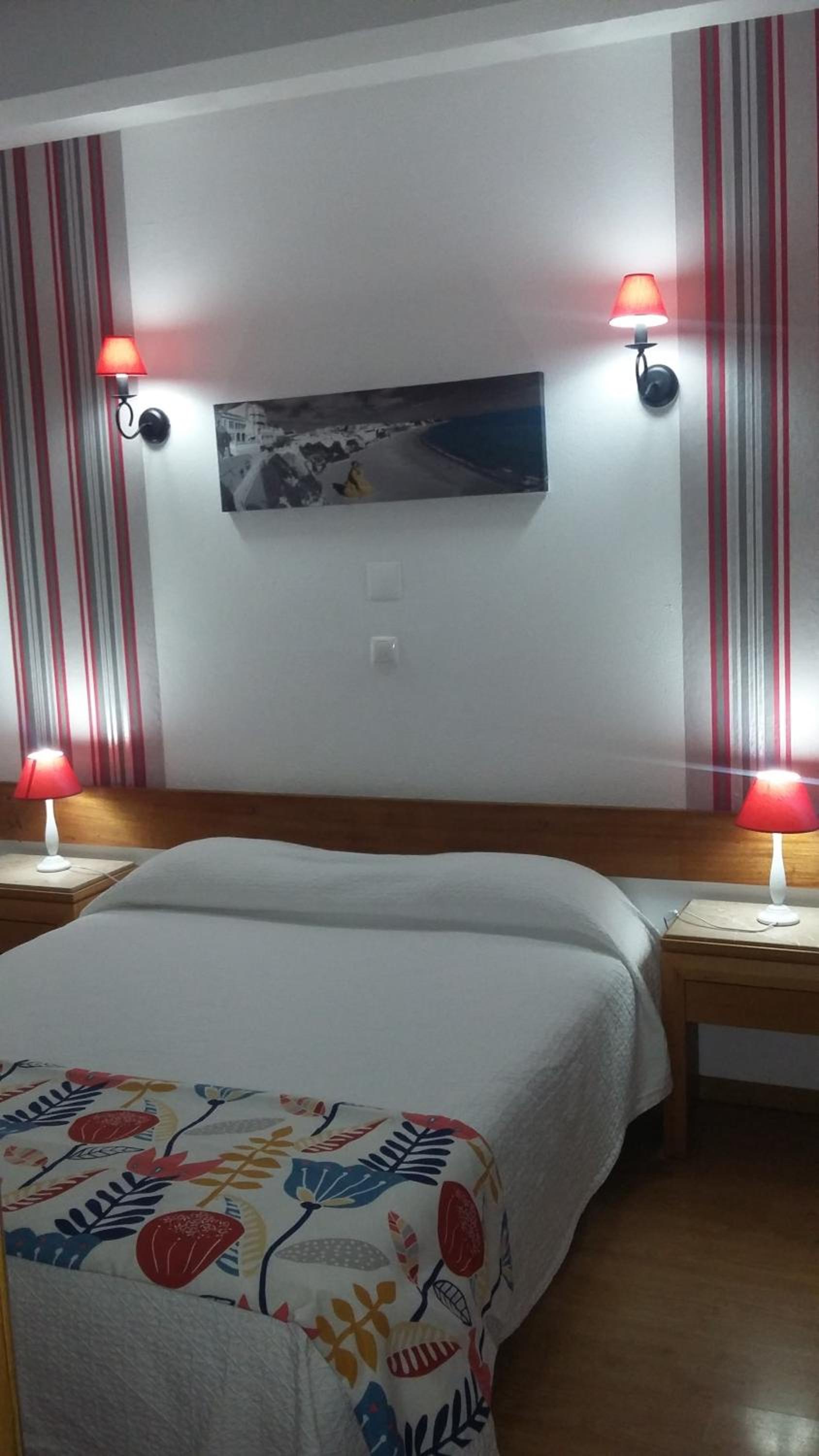 Double Room with River View - Photo 4