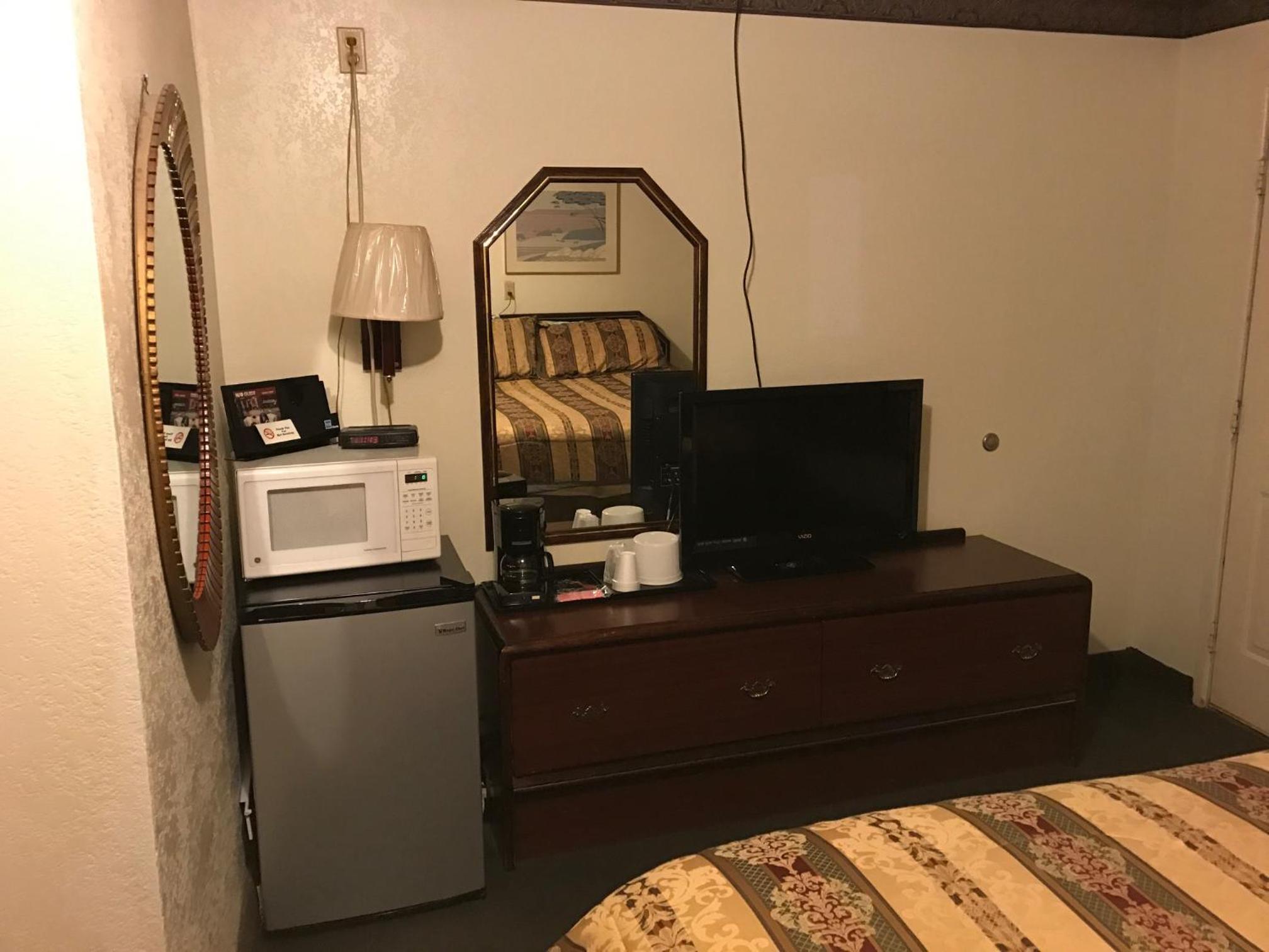 Queen Room - Photo 5