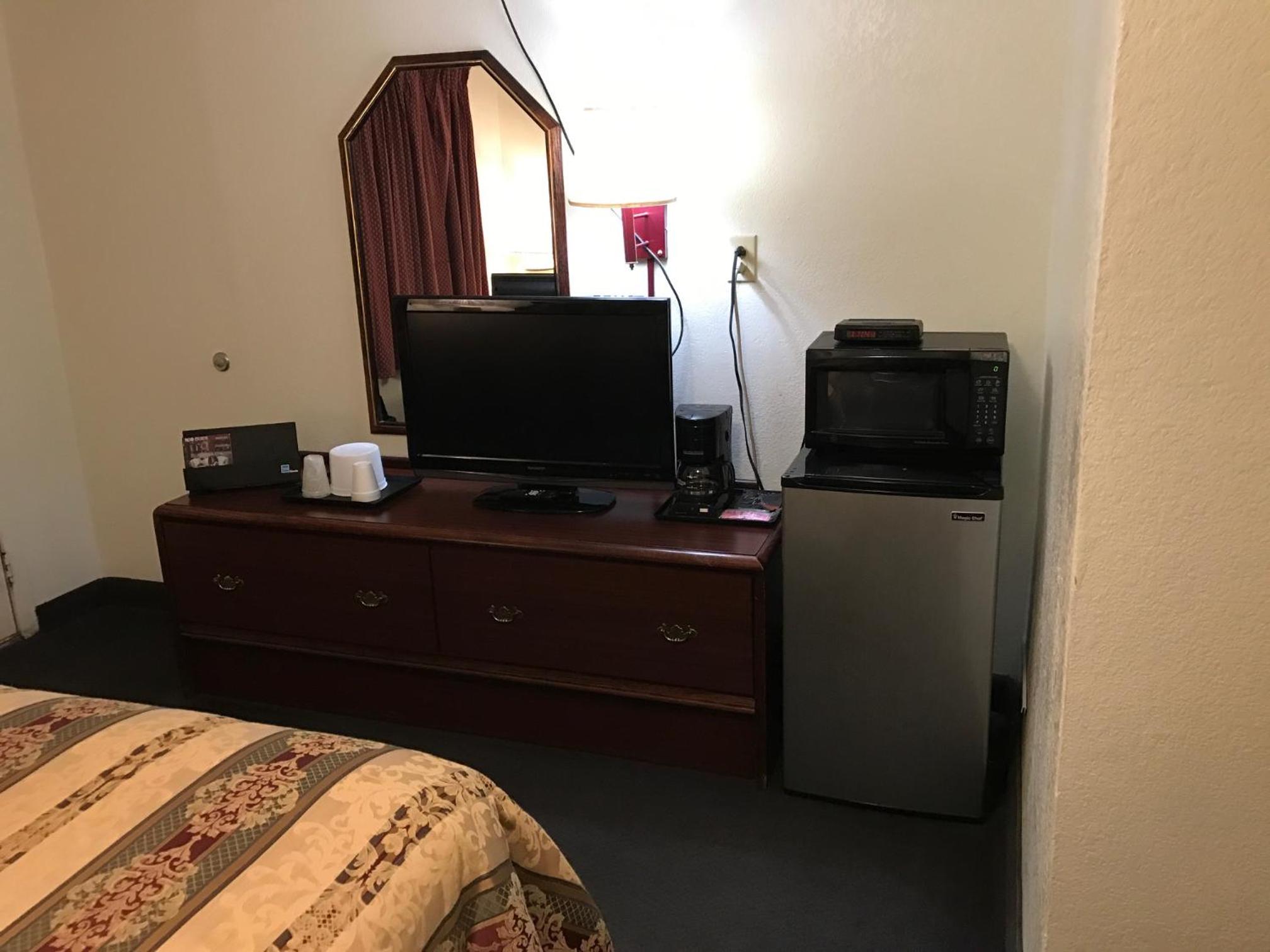 Queen Room - Photo 6