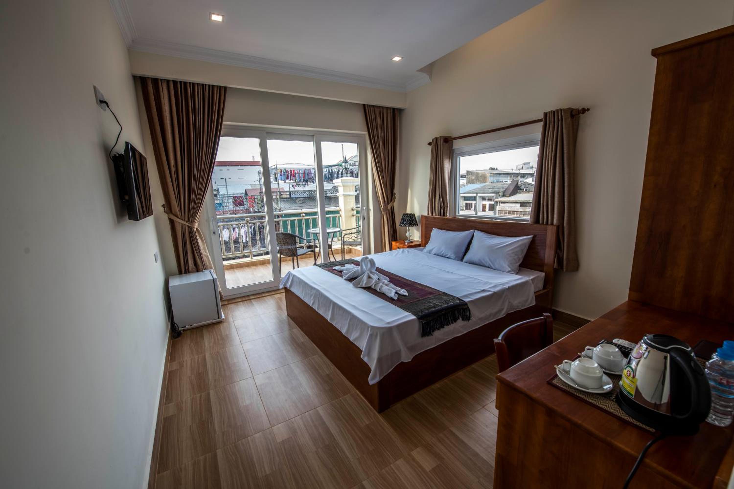 Deluxe Double Room - Photo 1