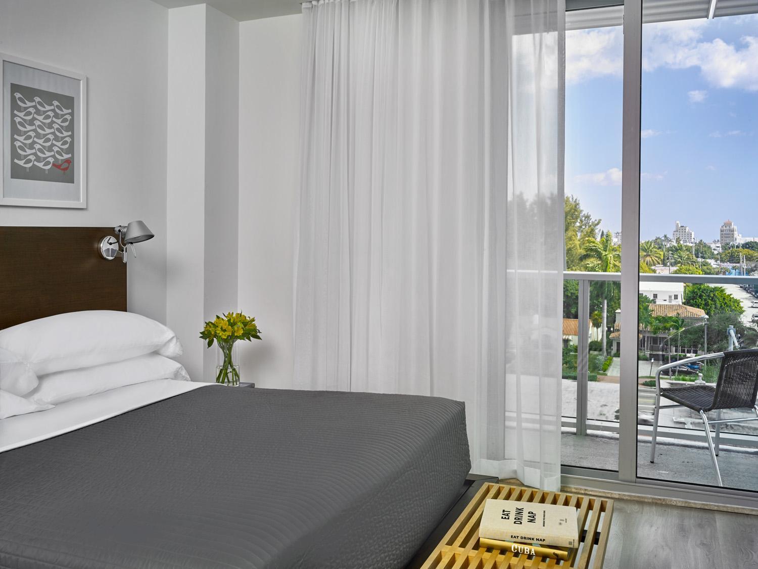 Städtische 1-Zimmer-Suite - mit Kochnische und Balkon