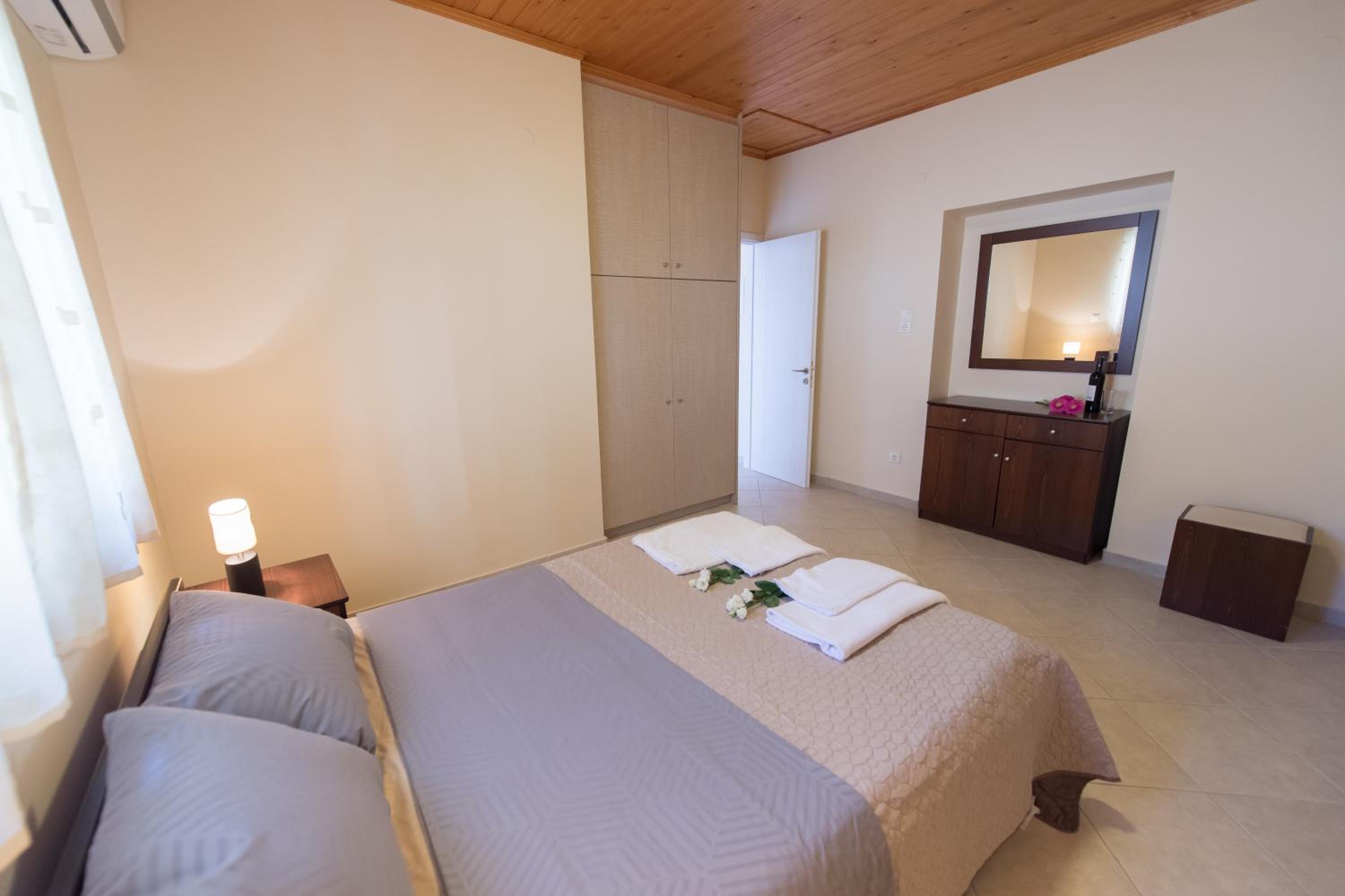 Villa 2 Chambres avec Piscine Commune