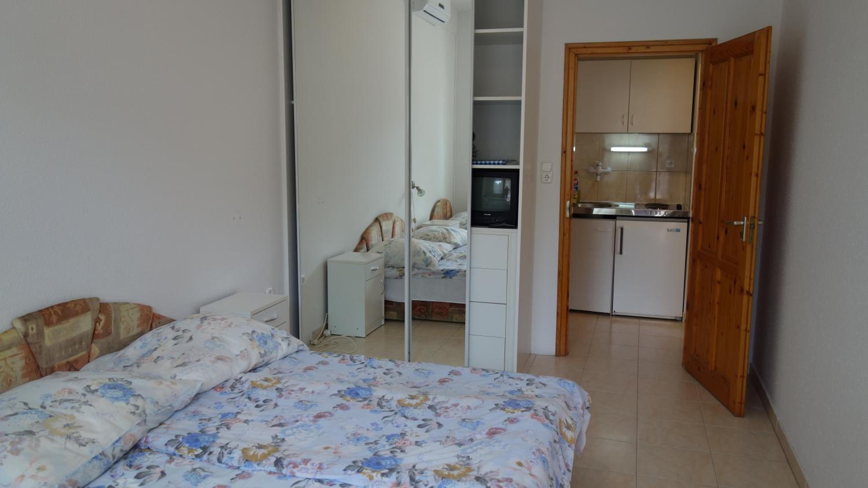 Large Two-Bedroom Apartment photo 1