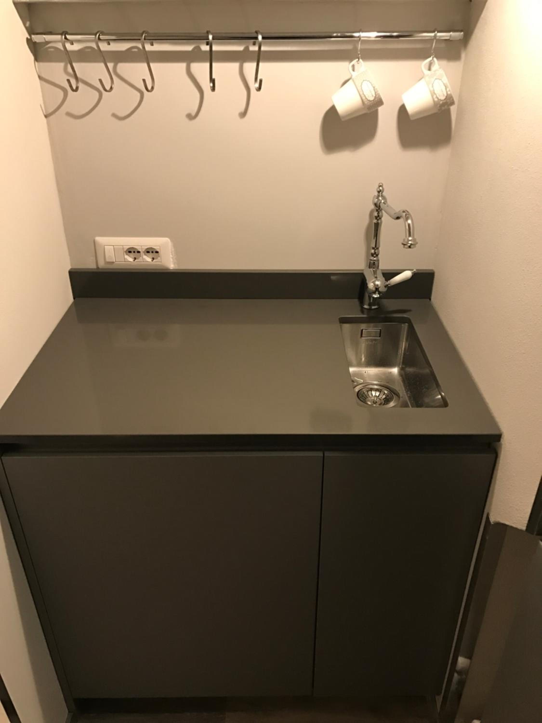 Studio Apartment - Photo 11