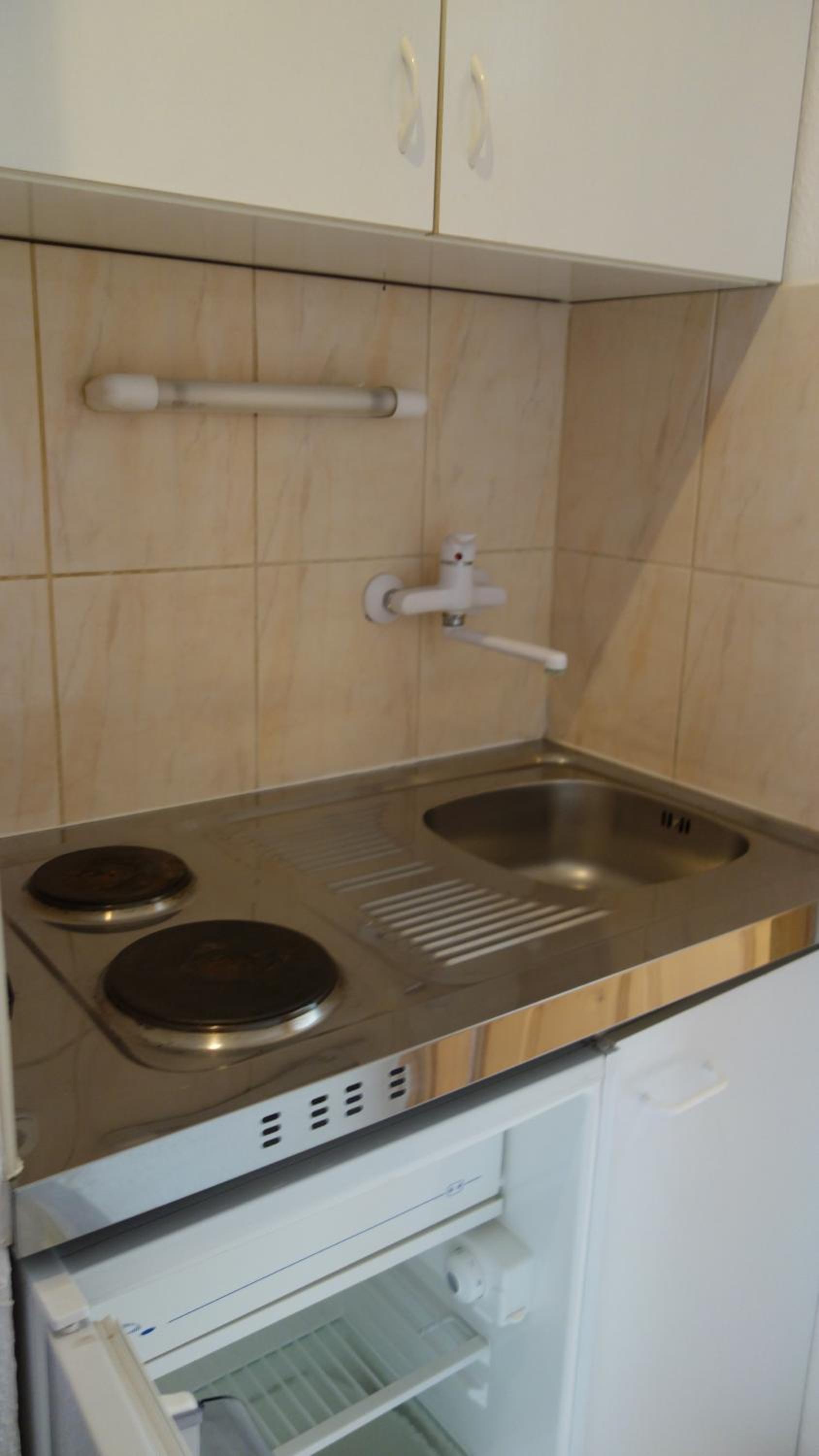 Studio Apartment photo 1