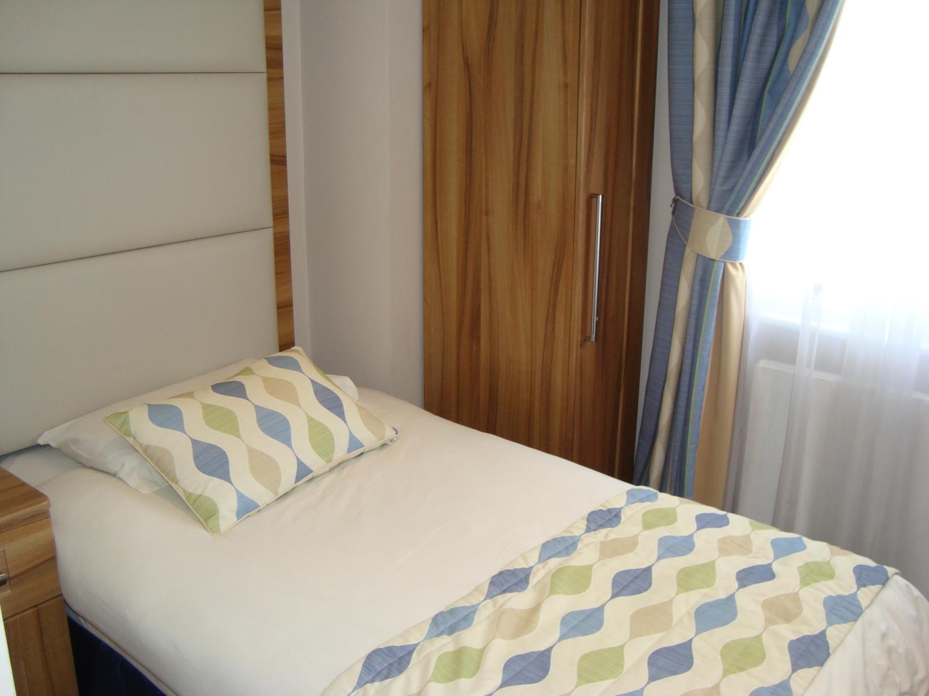 Single Room photo 3