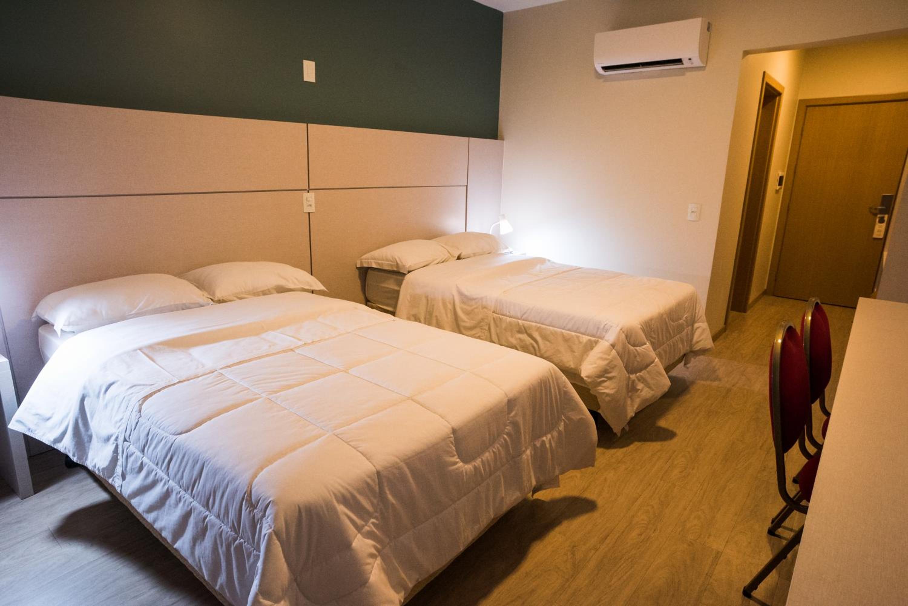 Deluxe Double or Twin Room photo 3