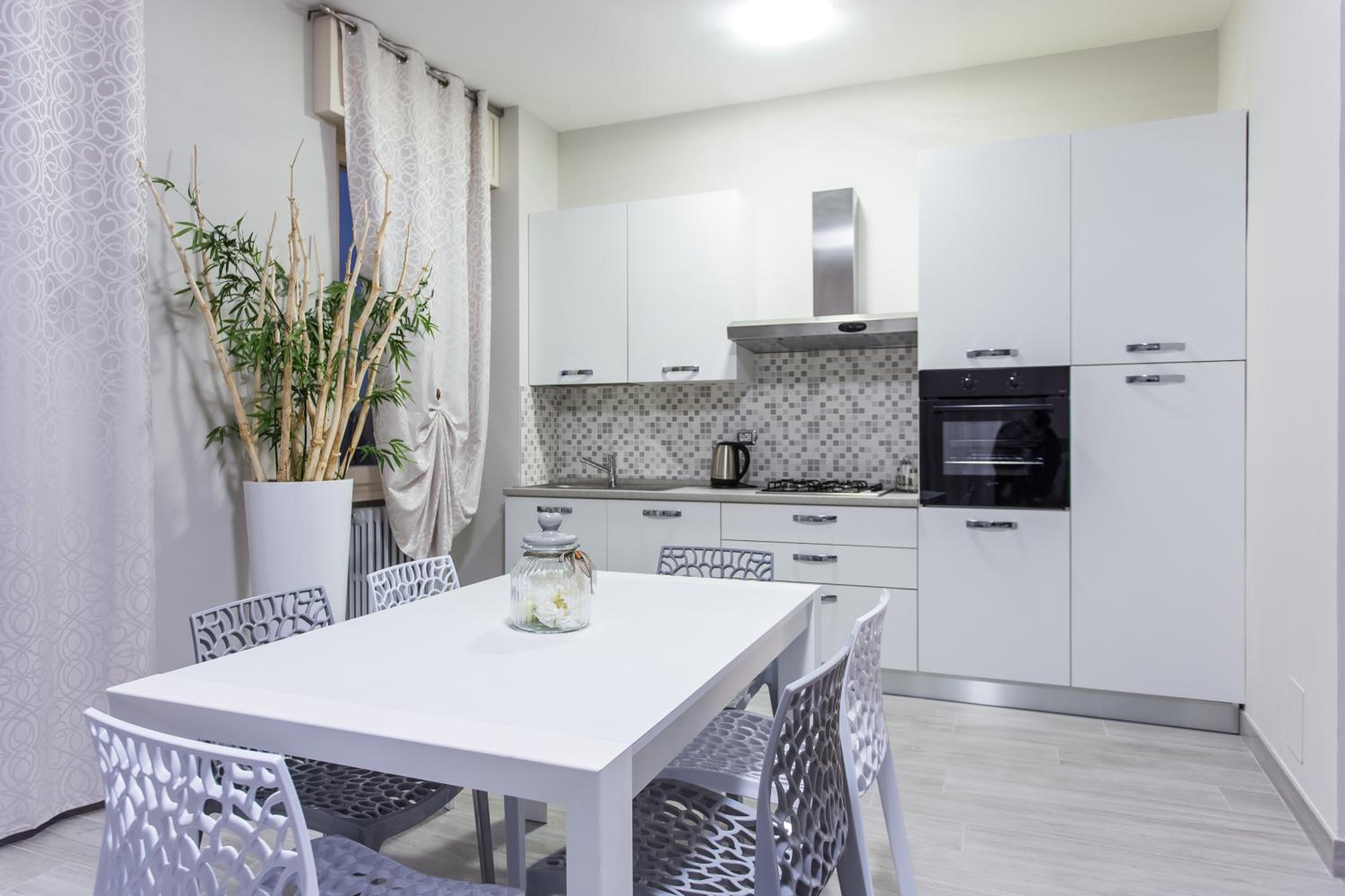 Two-Bedroom Apartment - Photo 15