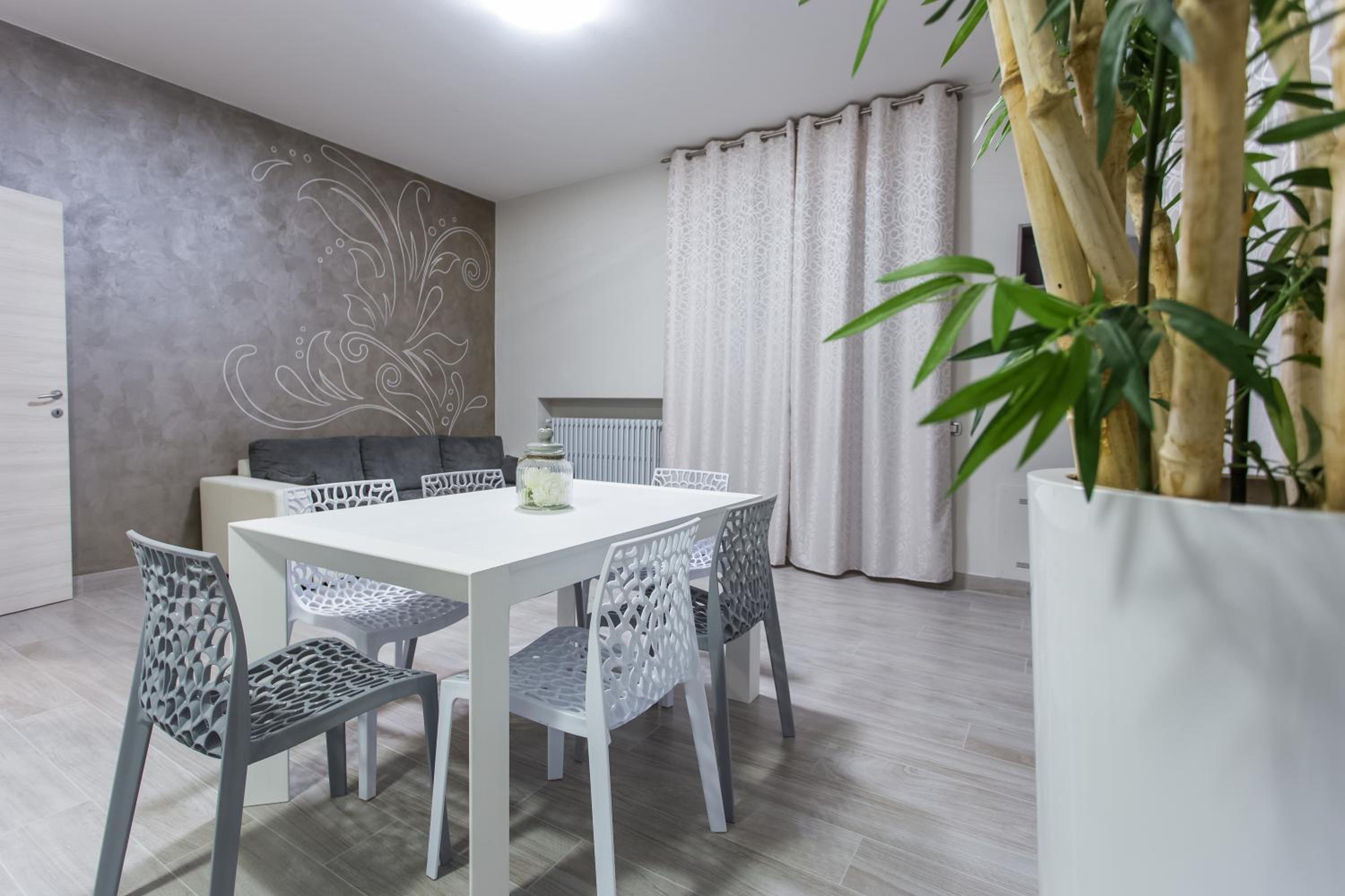 Two-Bedroom Apartment - Photo 13