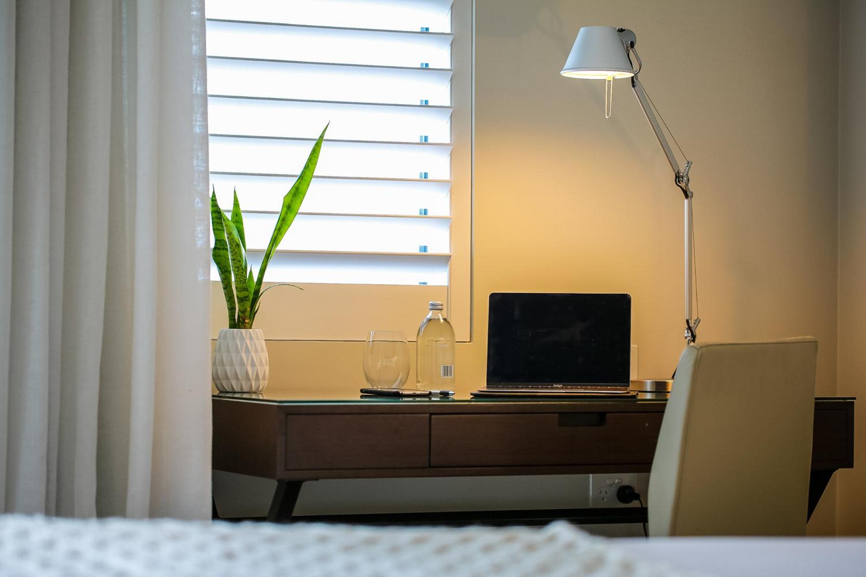 Deluxe Guest Room - Photo 5