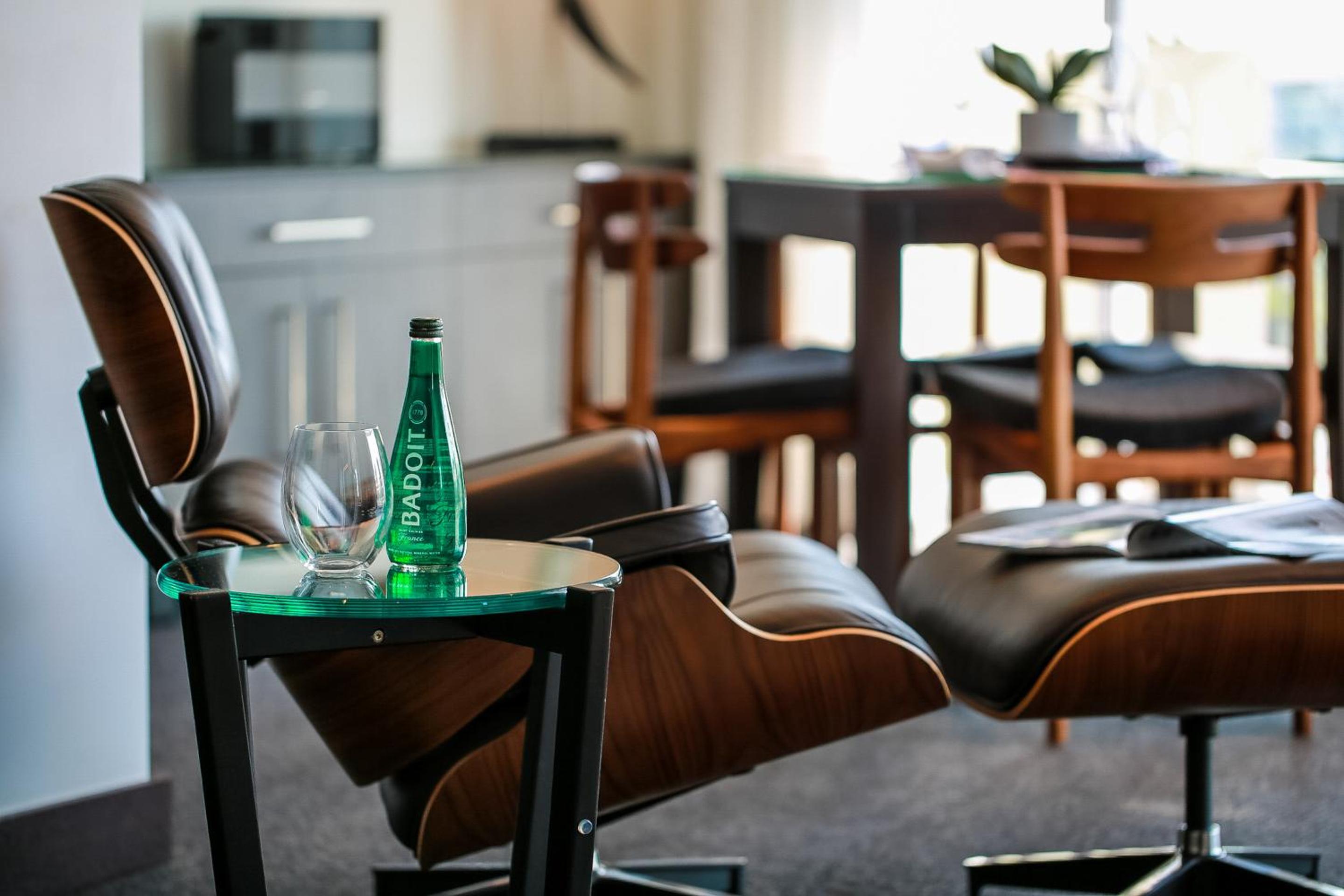 Altitude Suite - Photo 3
