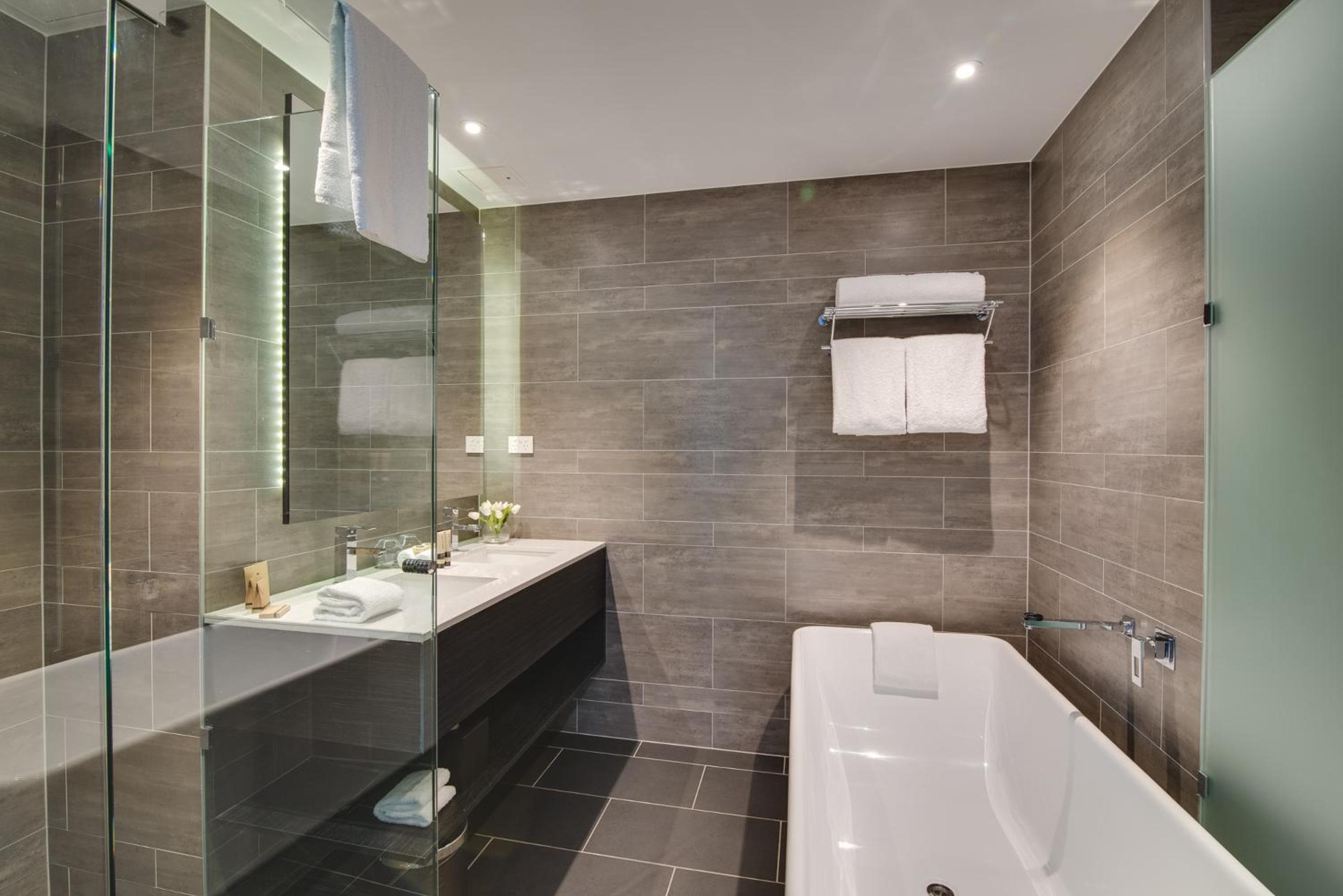 Altitude Suite - Photo 4
