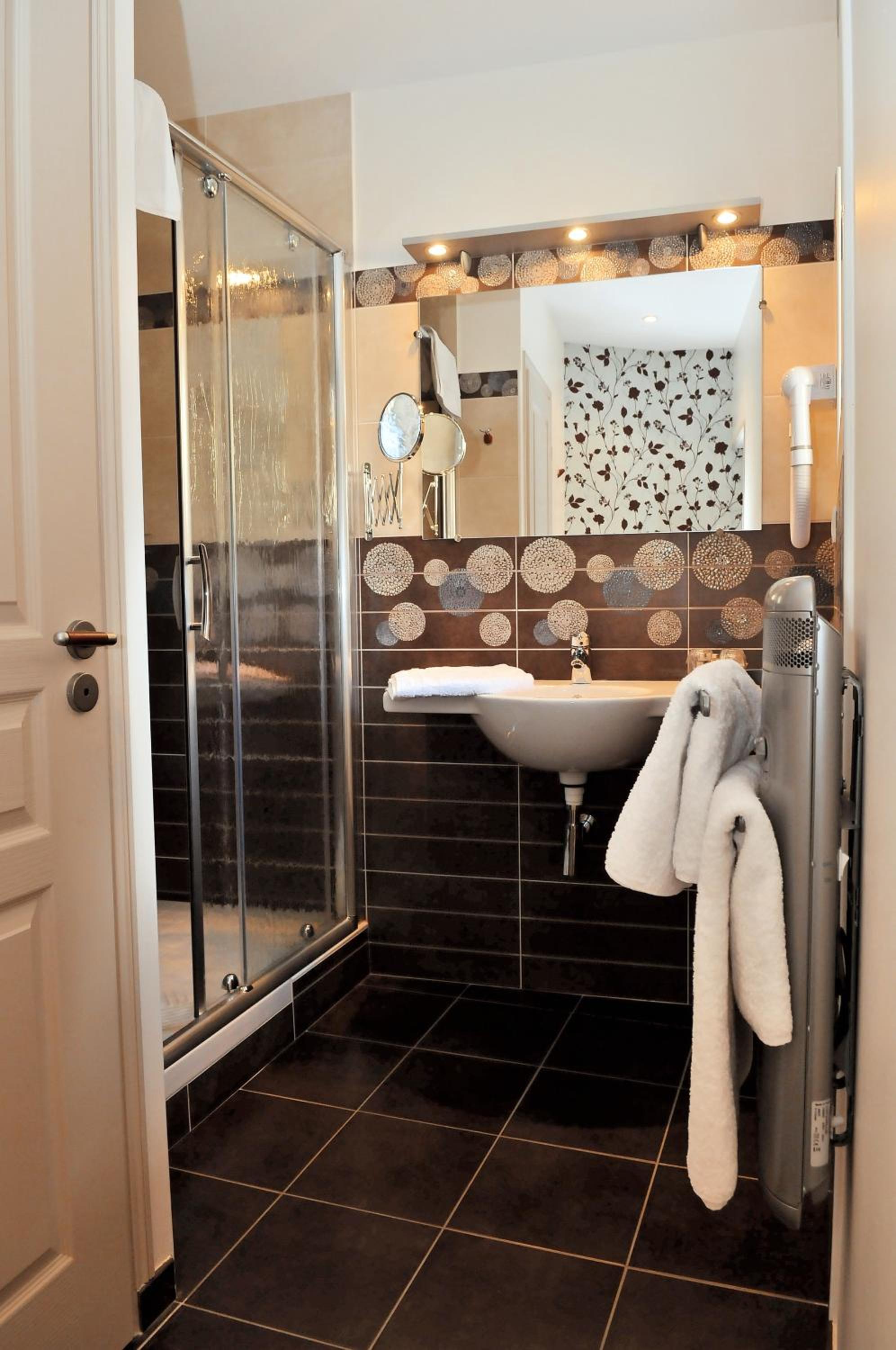 Superior Double Room - Photo 10