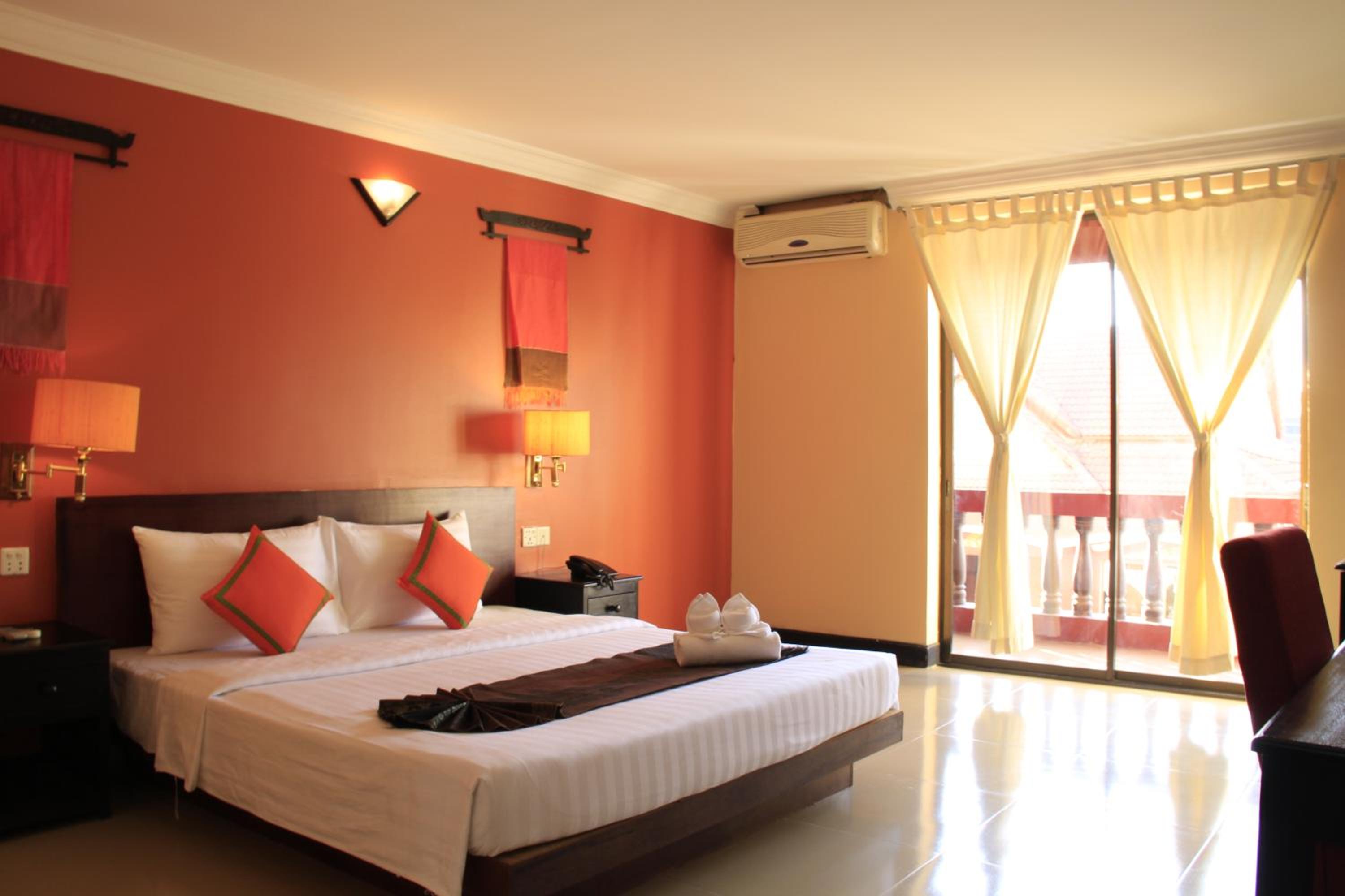 Superior Double Room with Balcony - Photo 1