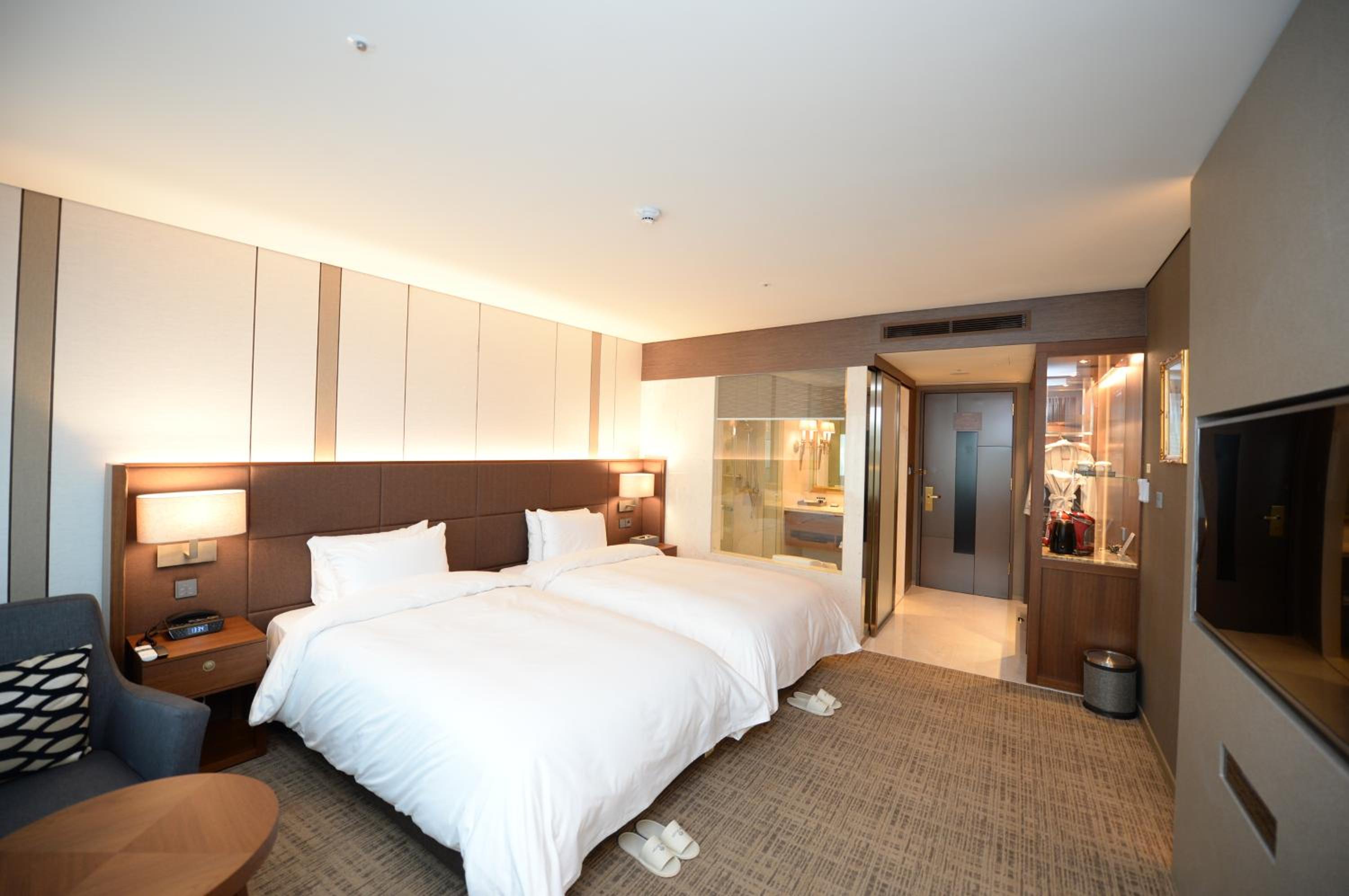Inter Deluxe Twin Room - Photo 6