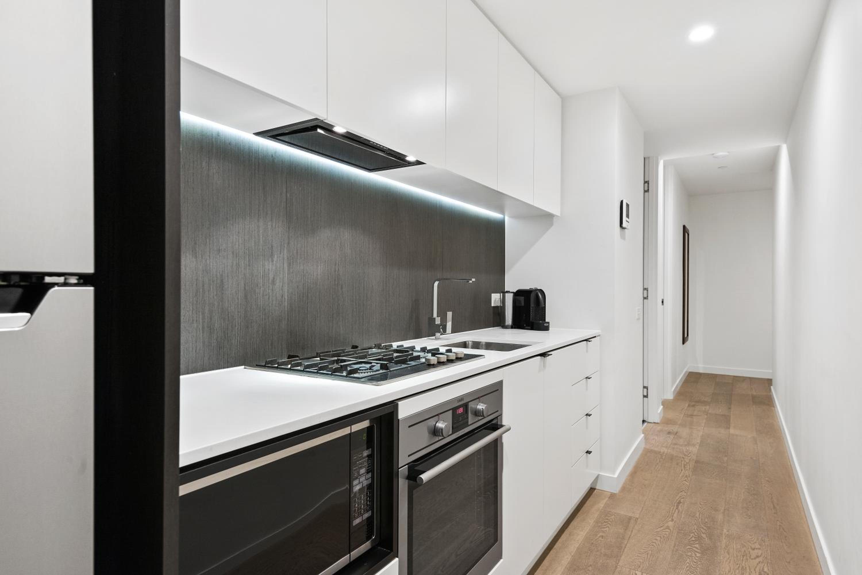 Two-Bedroom Apartment thumbnail 5