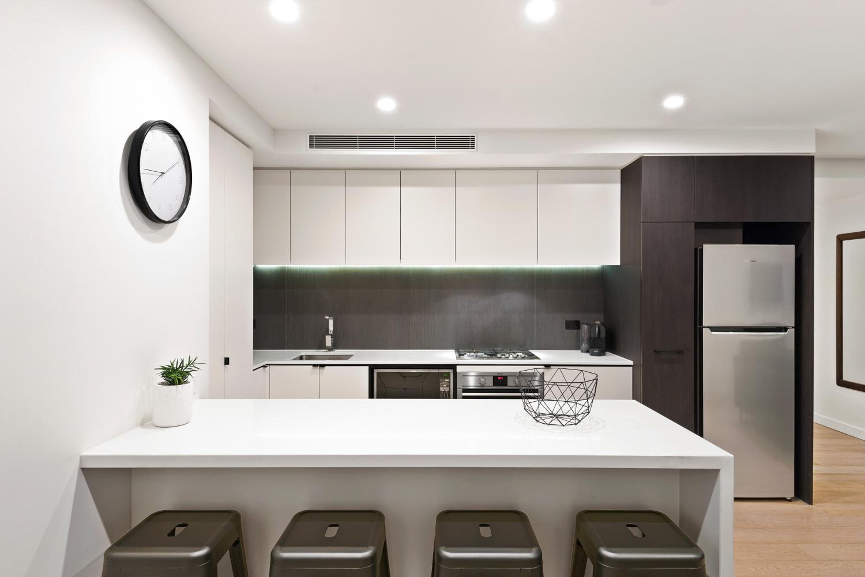 Deluxe Three-Bedroom Apartment