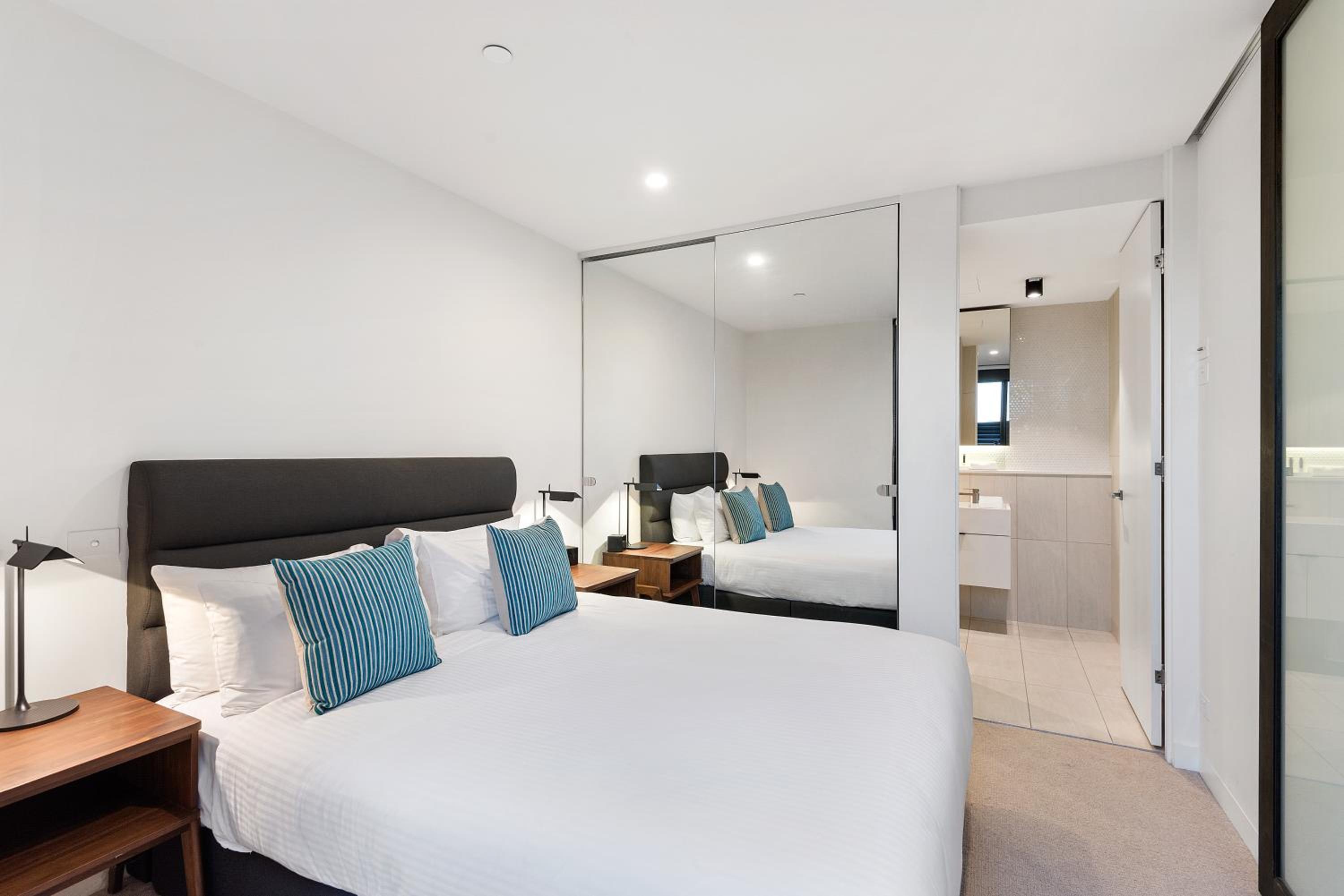 Three-Bedroom Family Apartment thumbnail 6