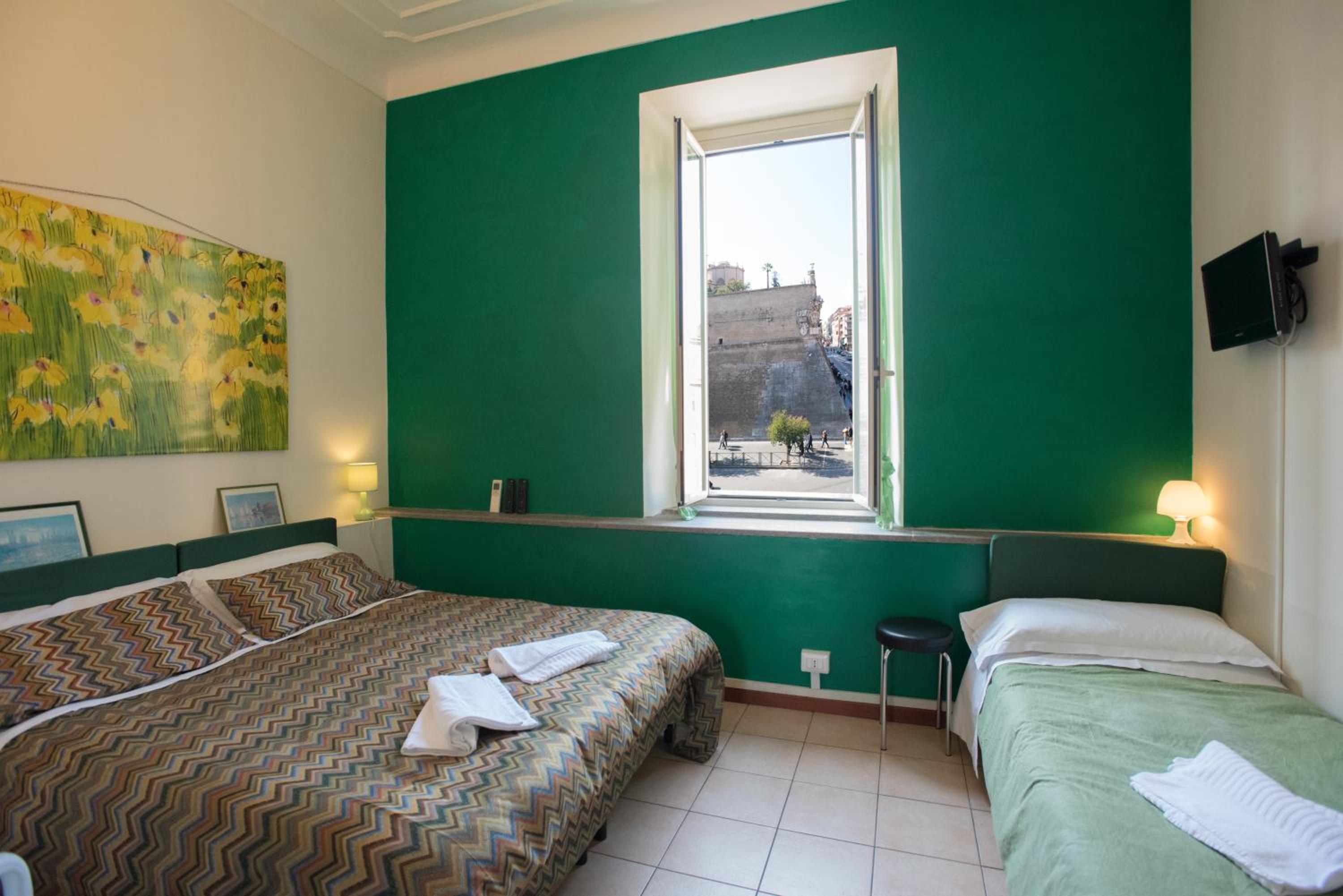 Triple Room photo 2