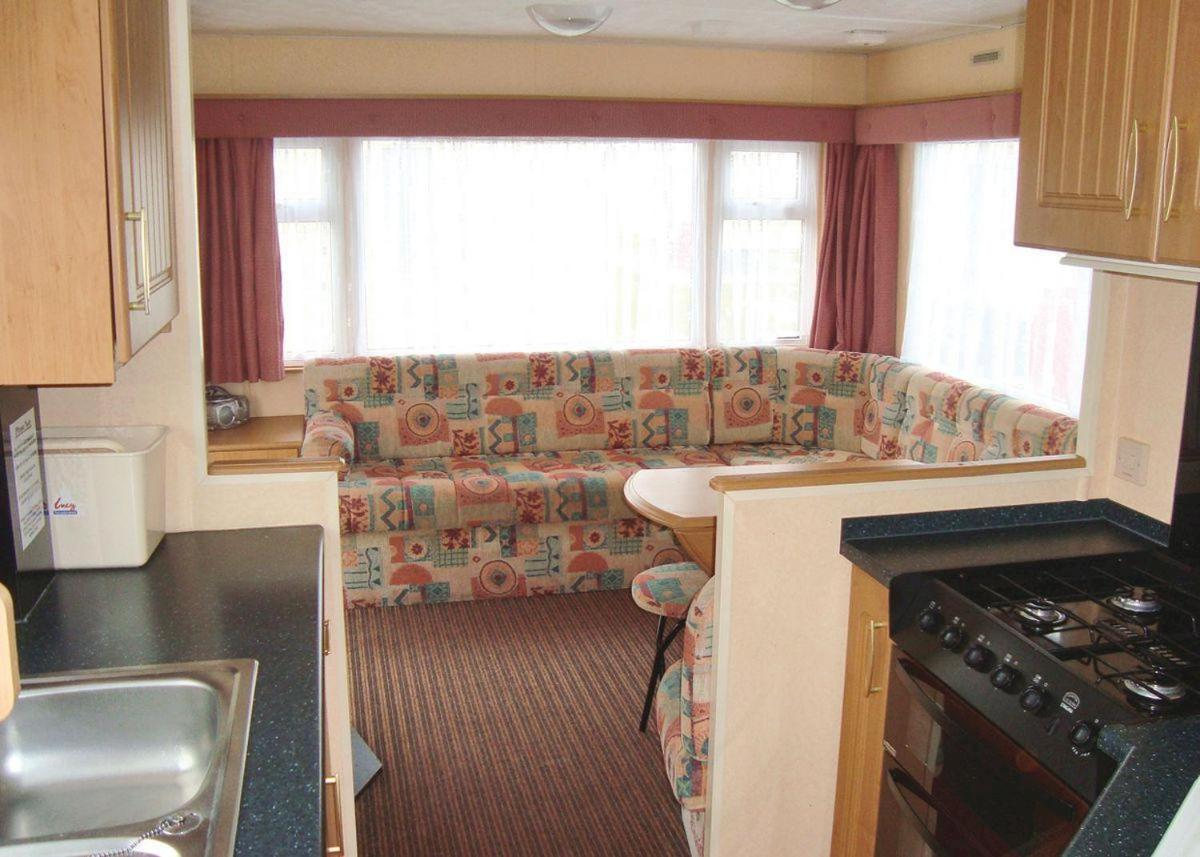 Mobile Home photo 2