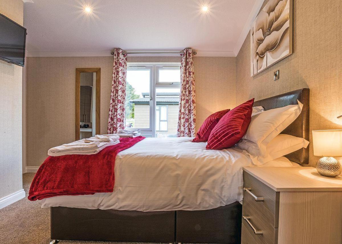 Three-Bedroom Lodge