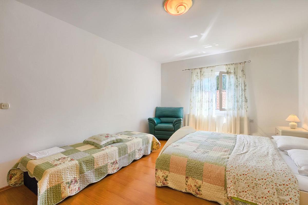 Apartment photo 3