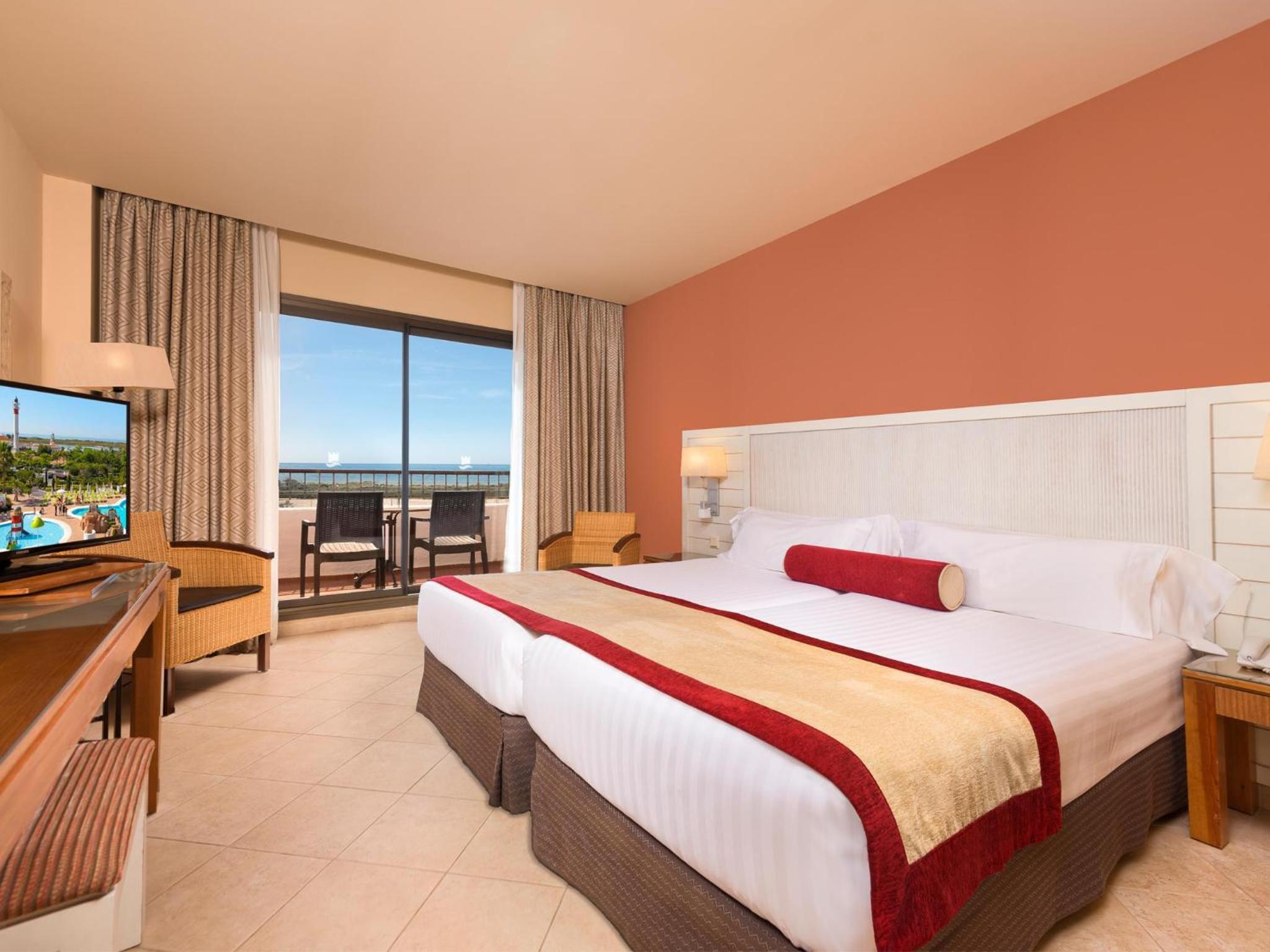 Double or Twin Room with Front Sea View - Photo 1