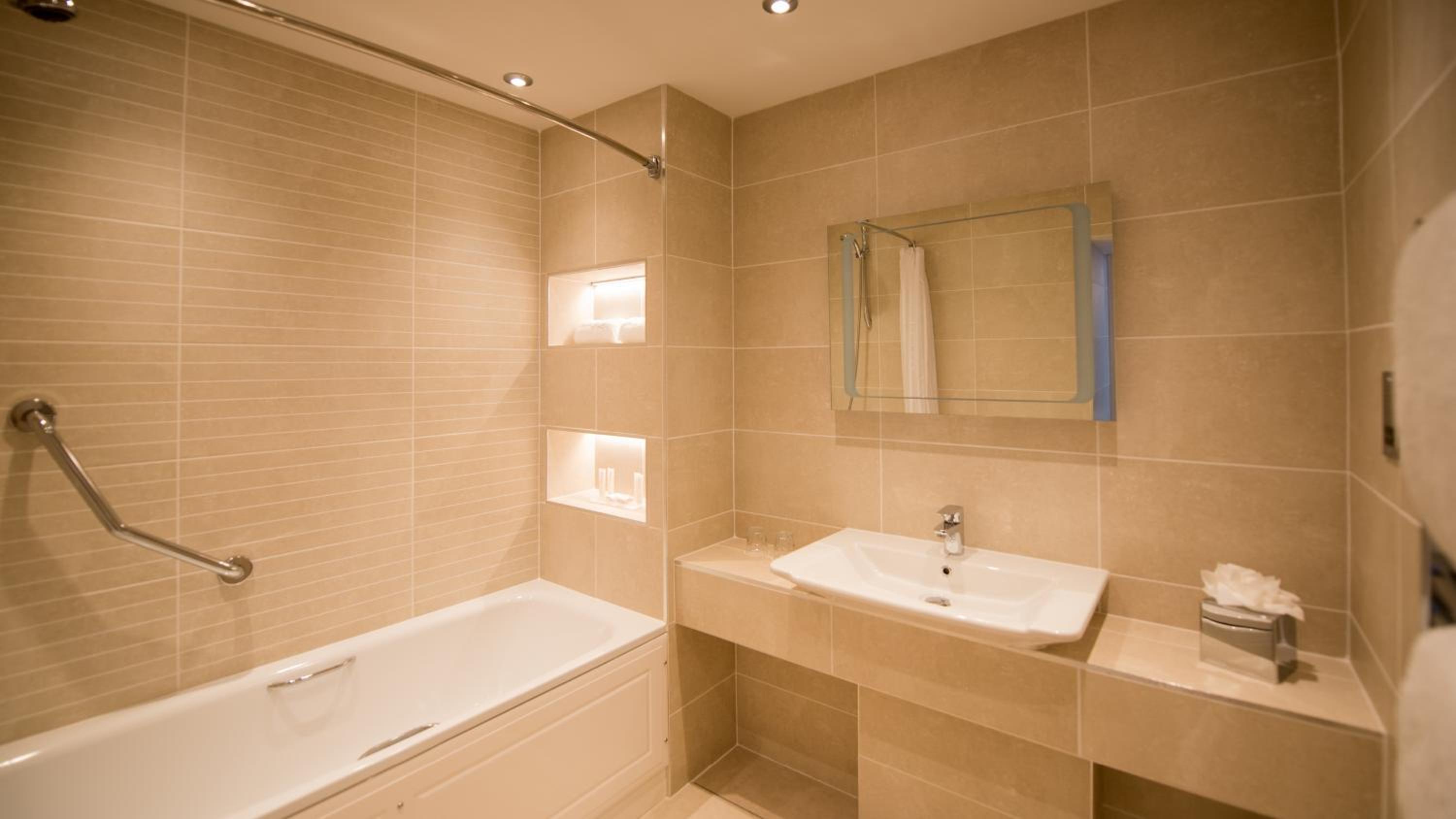 Superior Double or Twin Room - Photo 2