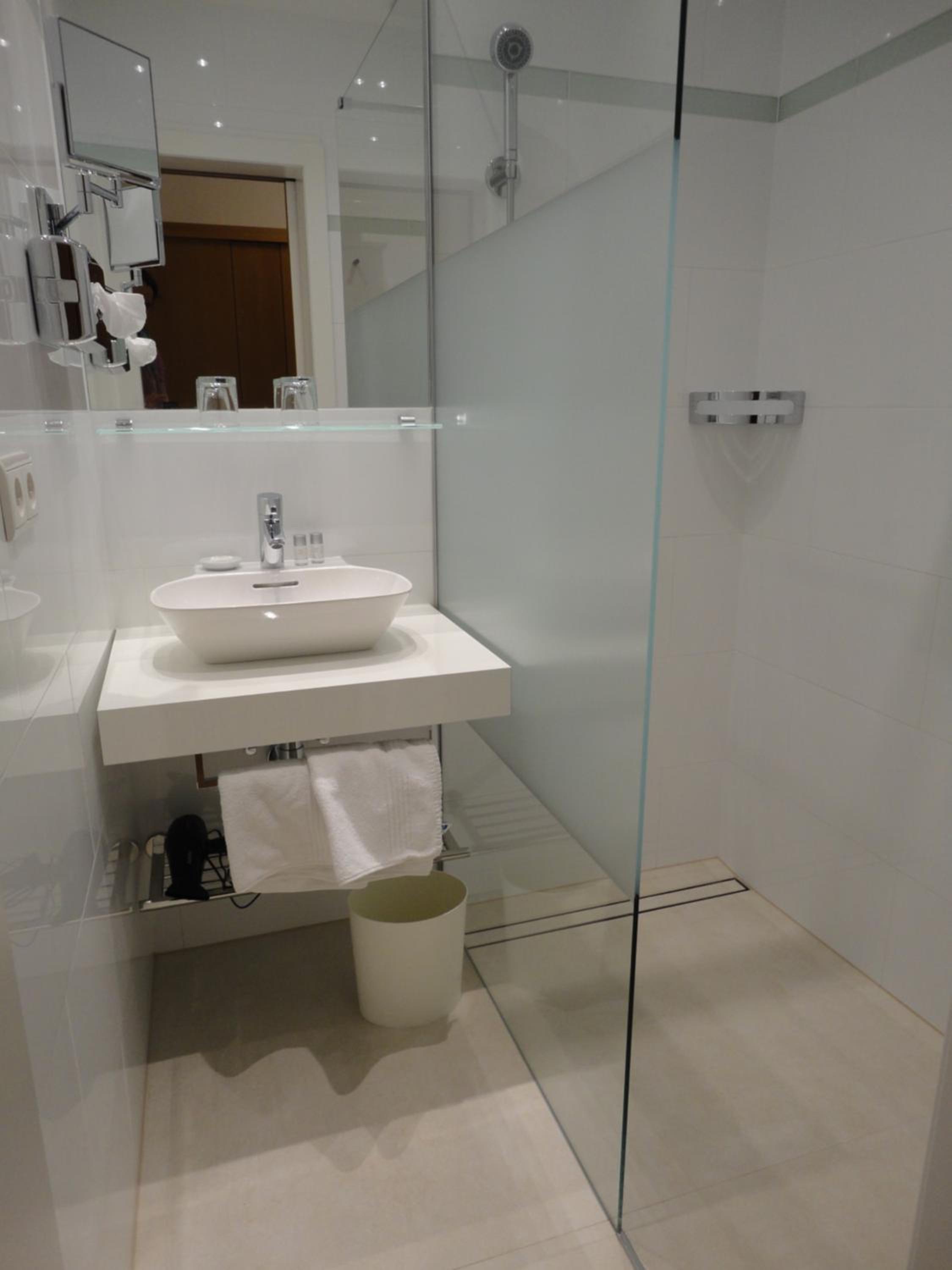Double Room - Photo 10
