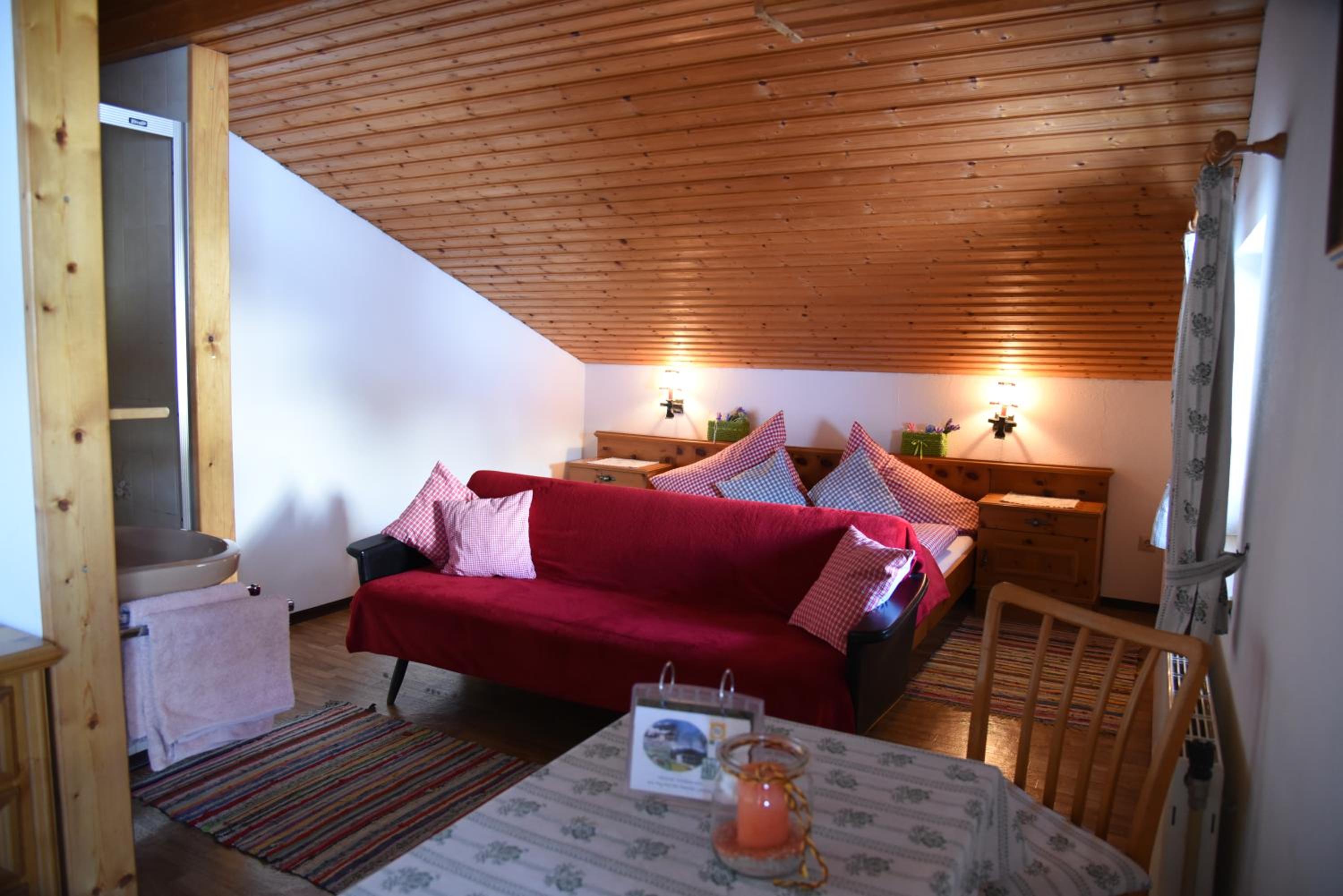 Double Room with Balcony and Shared Toilet  photo 1