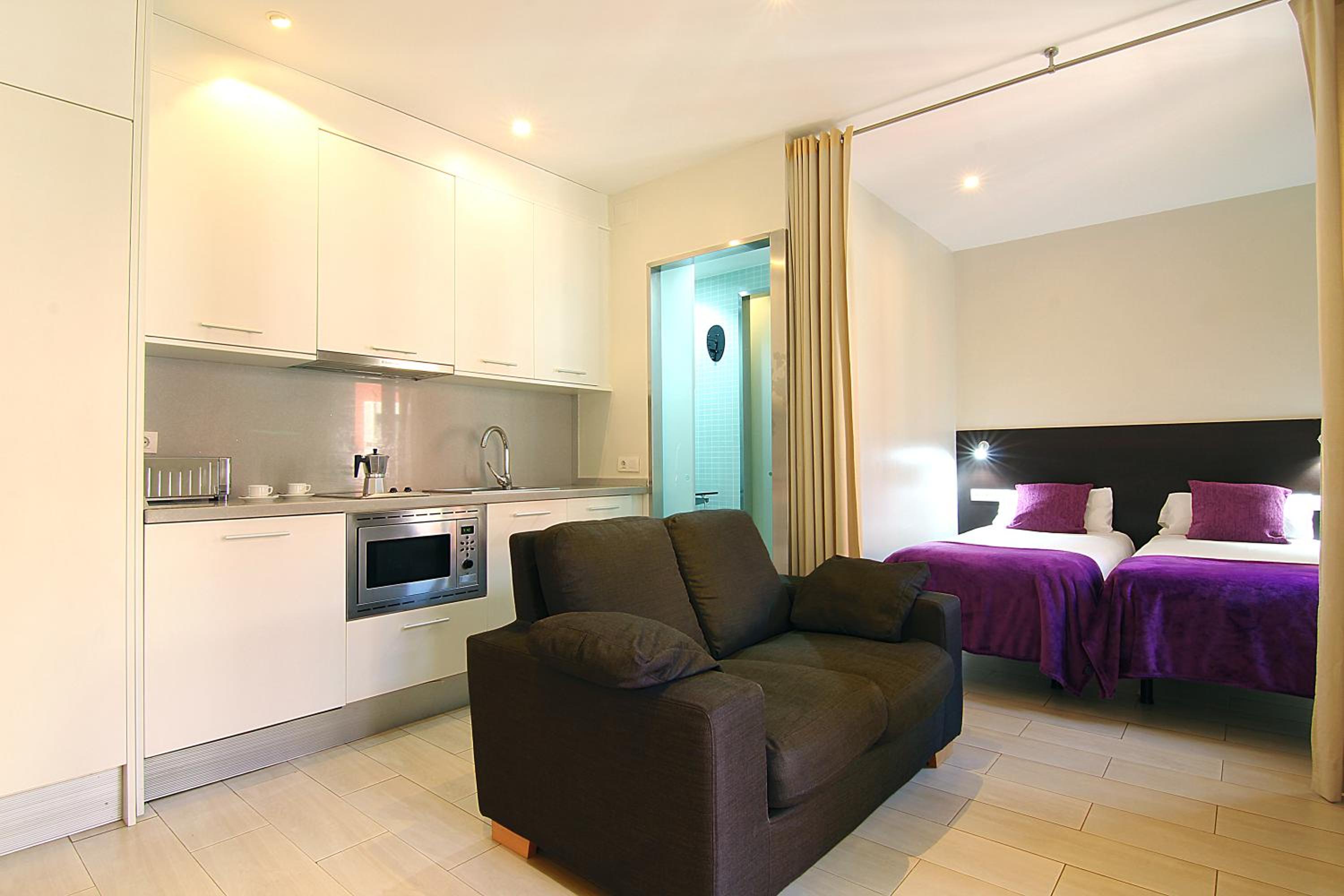 Studio Apartment (2 Adults) - Fifth Floor - Calle Meer 34 photo 3