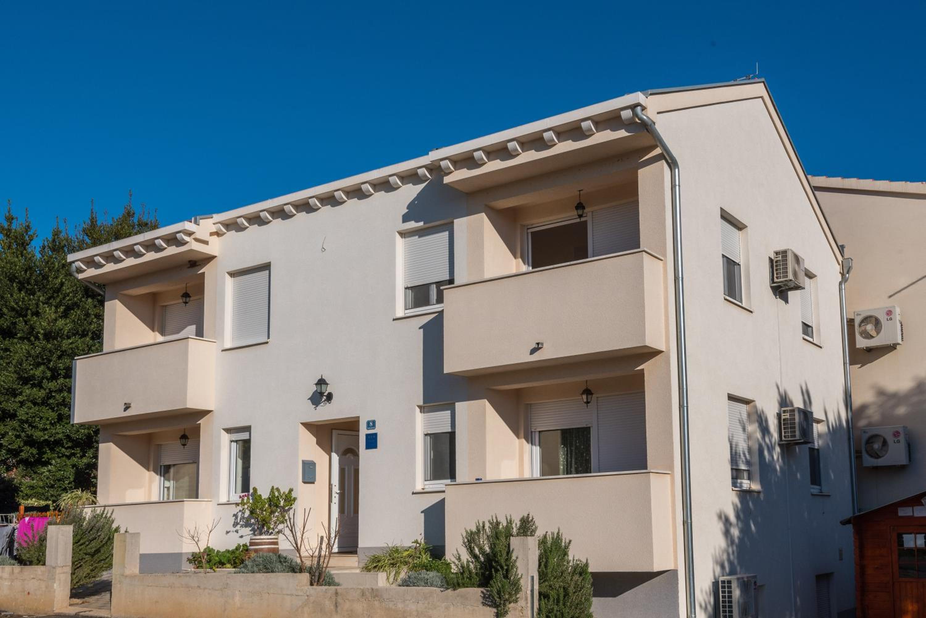 Standard One-Bedroom Apartment with Balcony