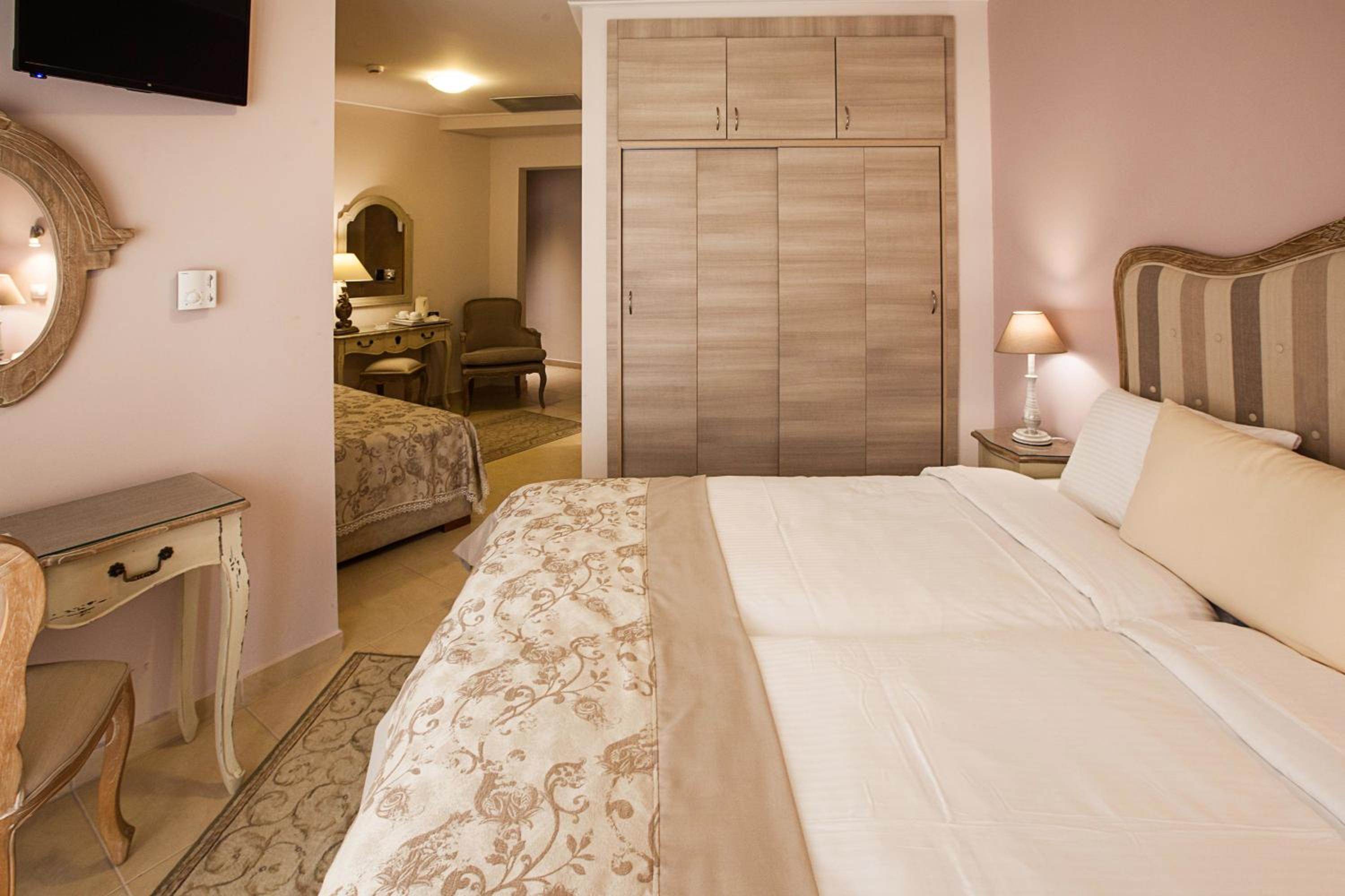 Family Suite - Photo 5