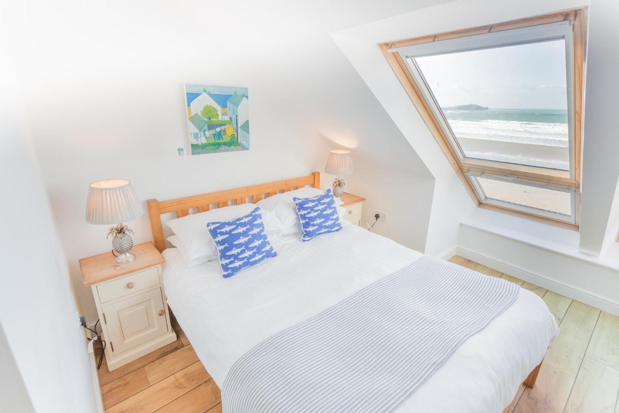 Two-Bedroom Apartment with Balcony photo 1