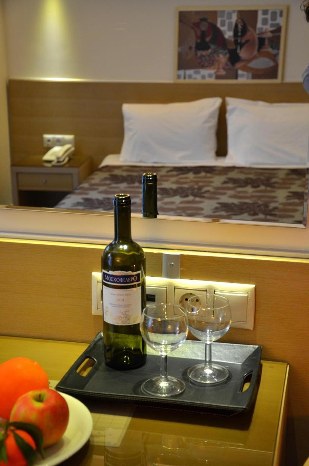 Standard Double Room - Photo 5
