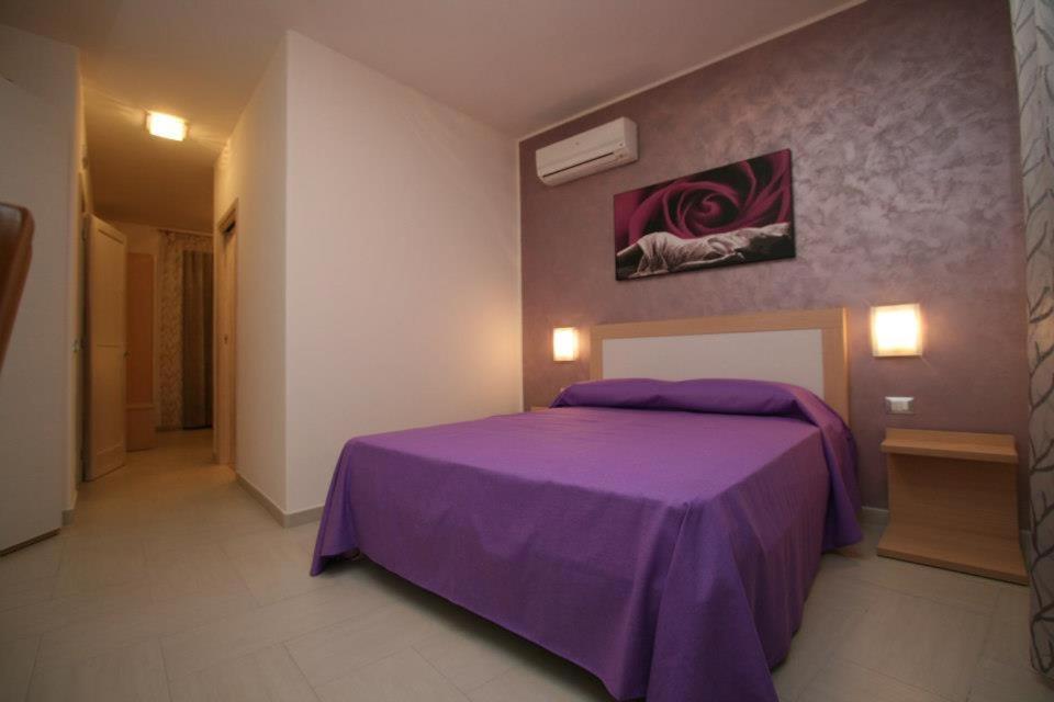Standard Triple Room with Sea View photo 2