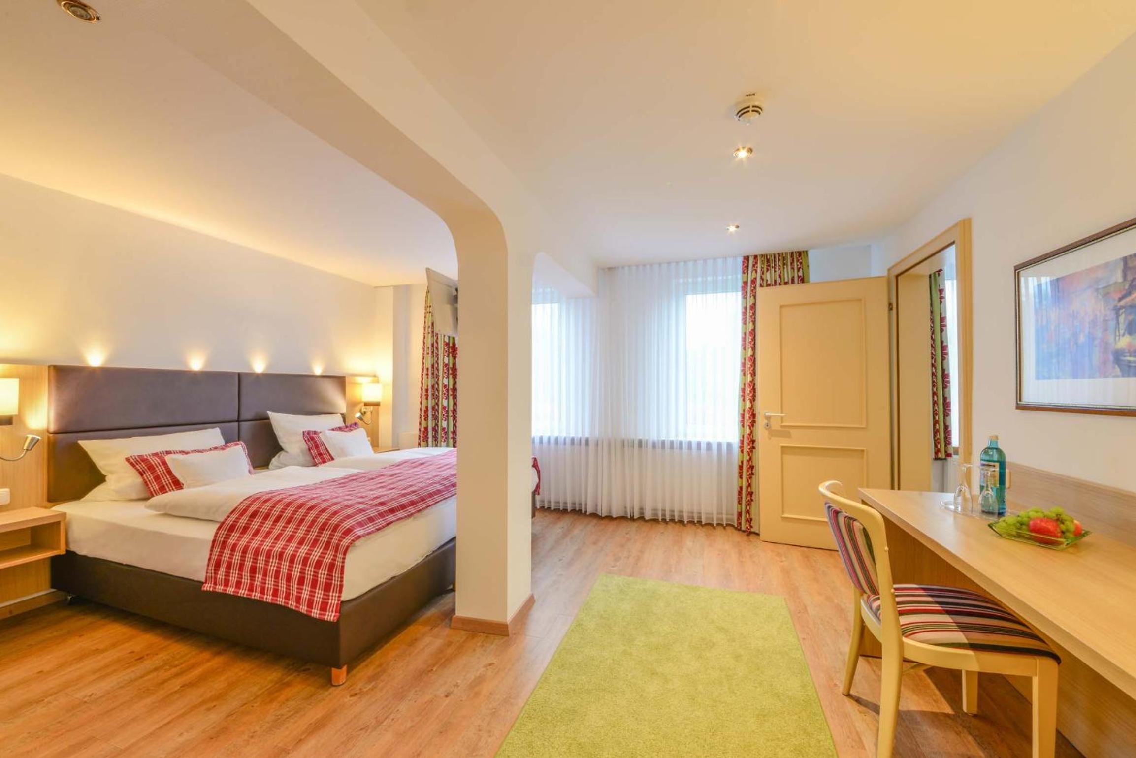 Double Room Type III - Photo 1