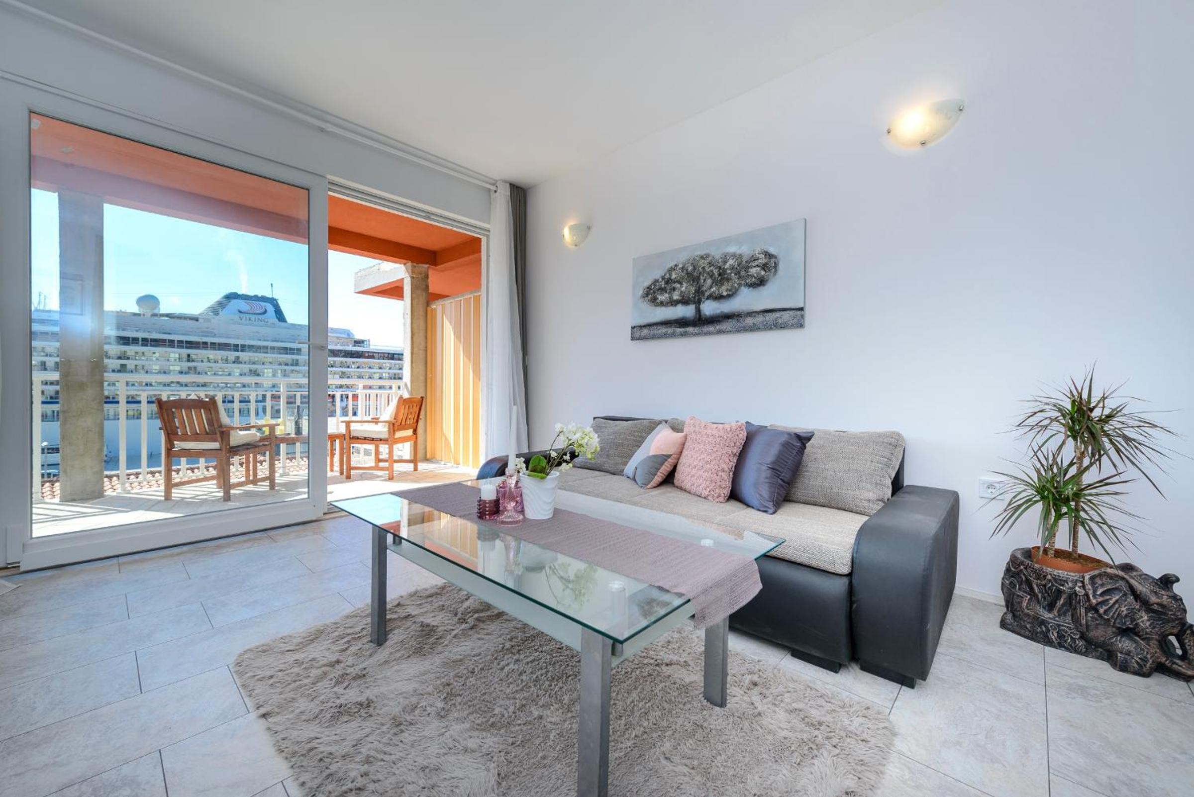Apartment with Balcony