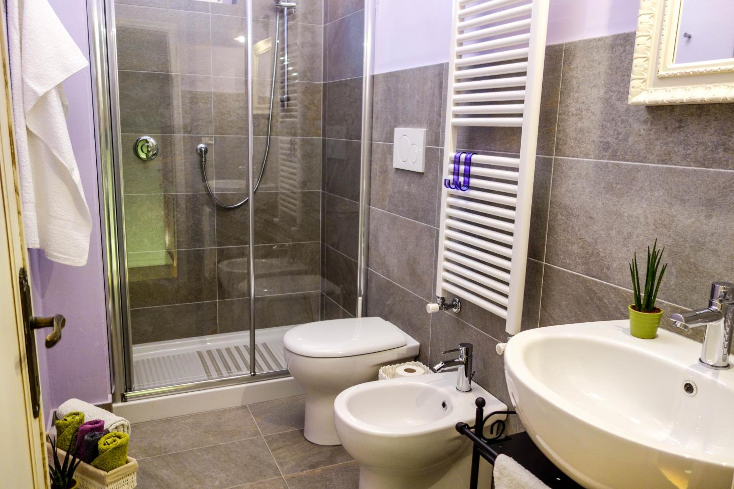 Large Double Room photo 2